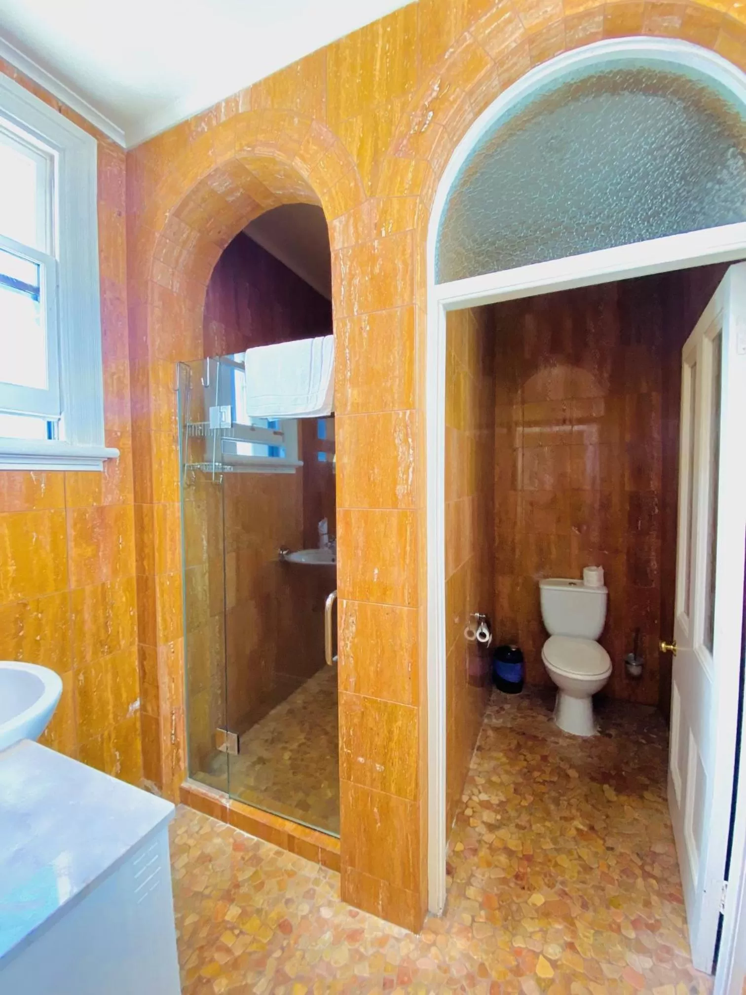 Shower in The Esplanade Hotel