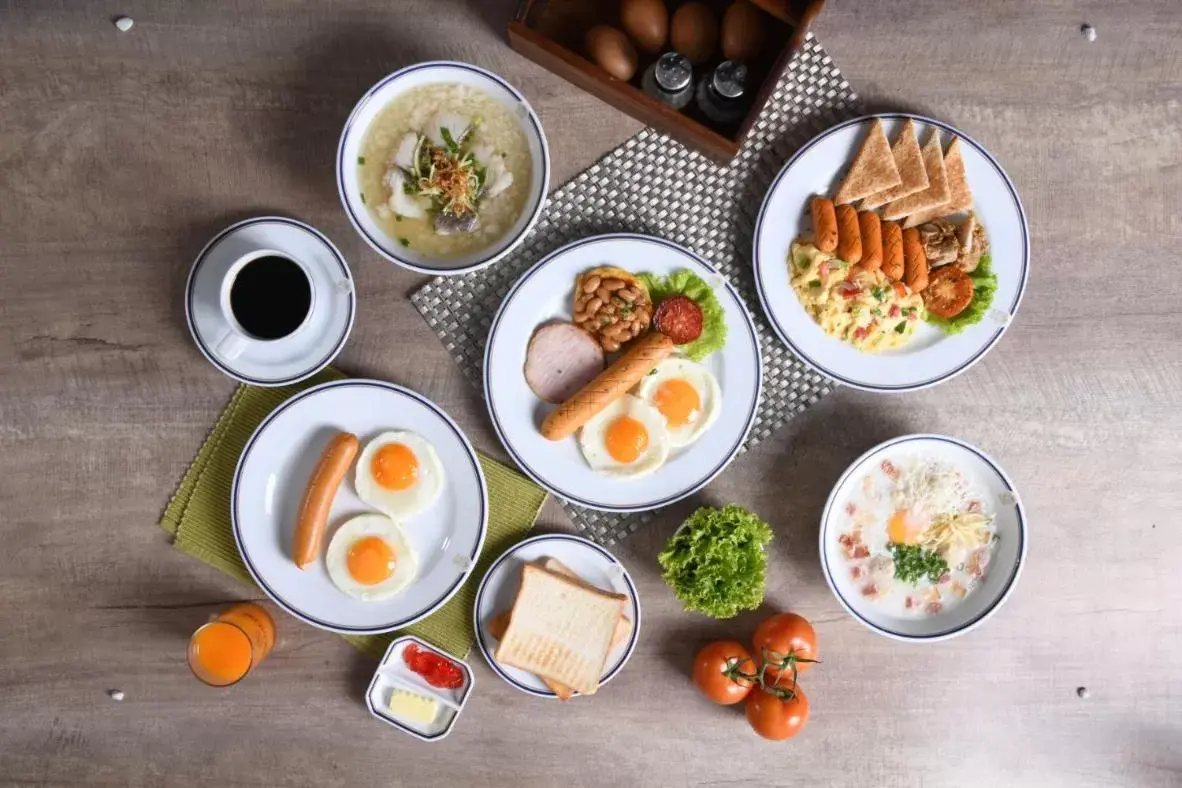Restaurant/places to eat, Breakfast in Column Bangkok Hotel