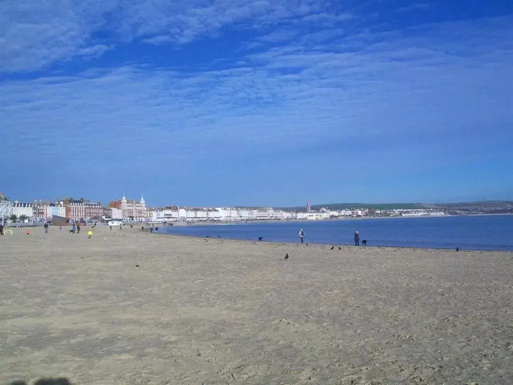 Beach in Boaters Guesthouse