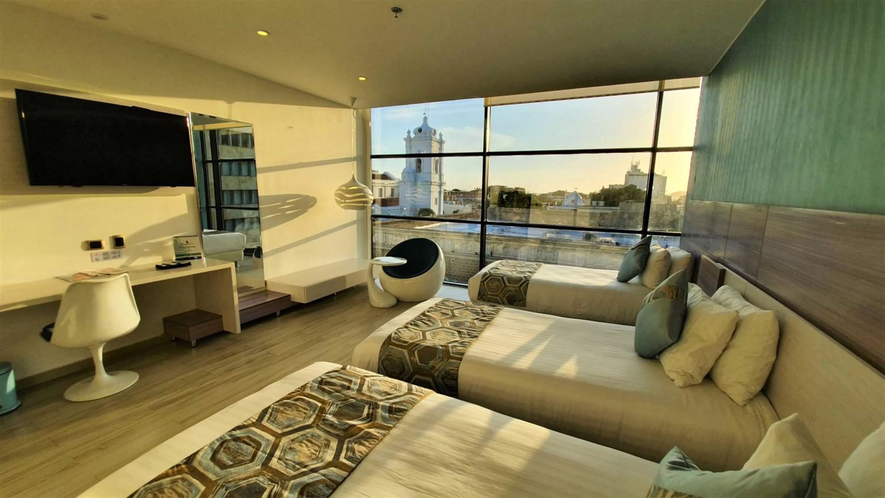 Bed in Hotel Catedral Plaza