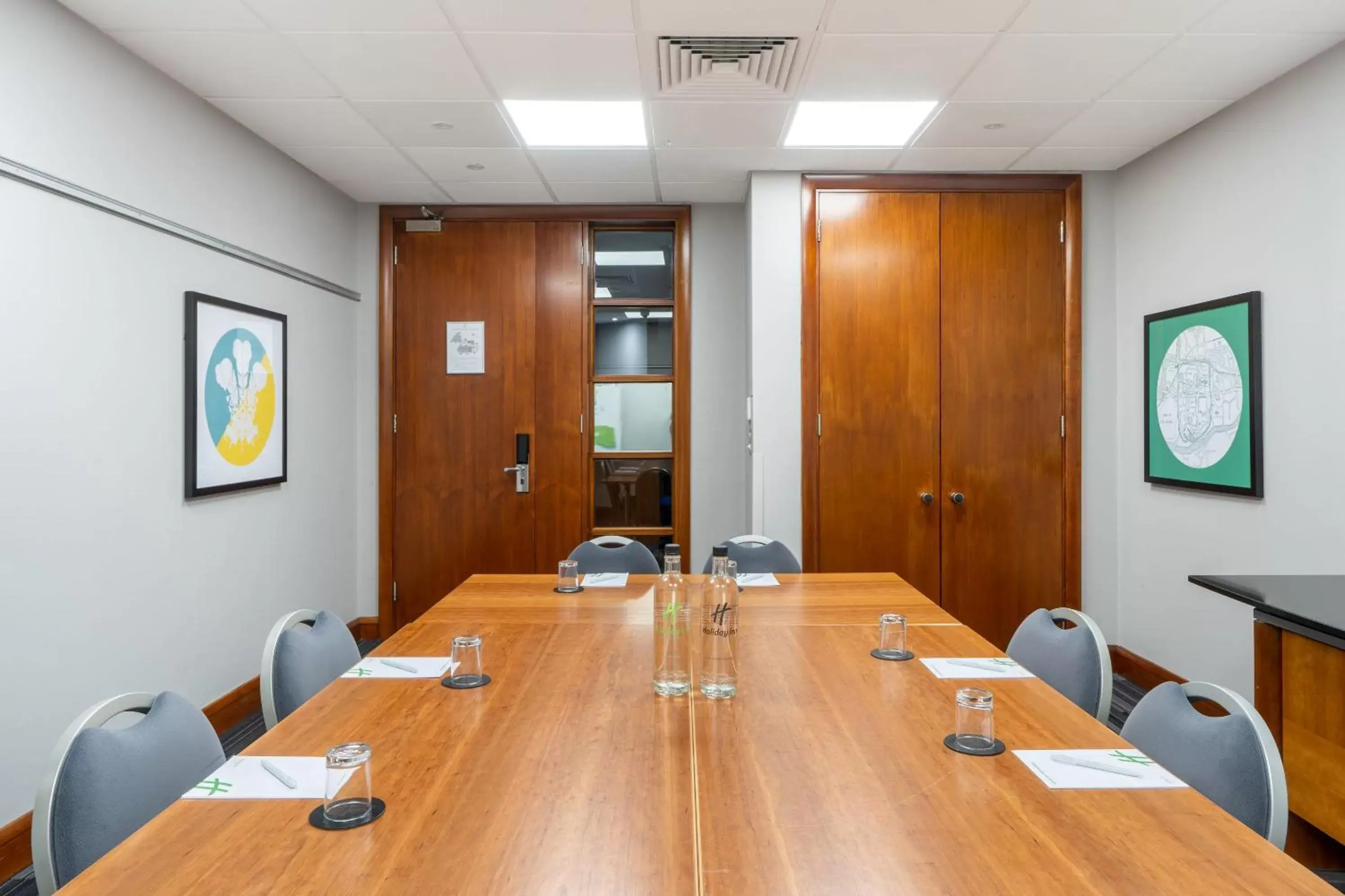 Meeting/conference room in Holiday Inn London-Bexley, an IHG Hotel