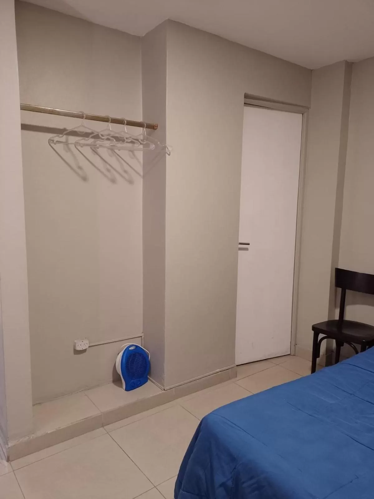 Bed in Lorenzo Suites Hotel