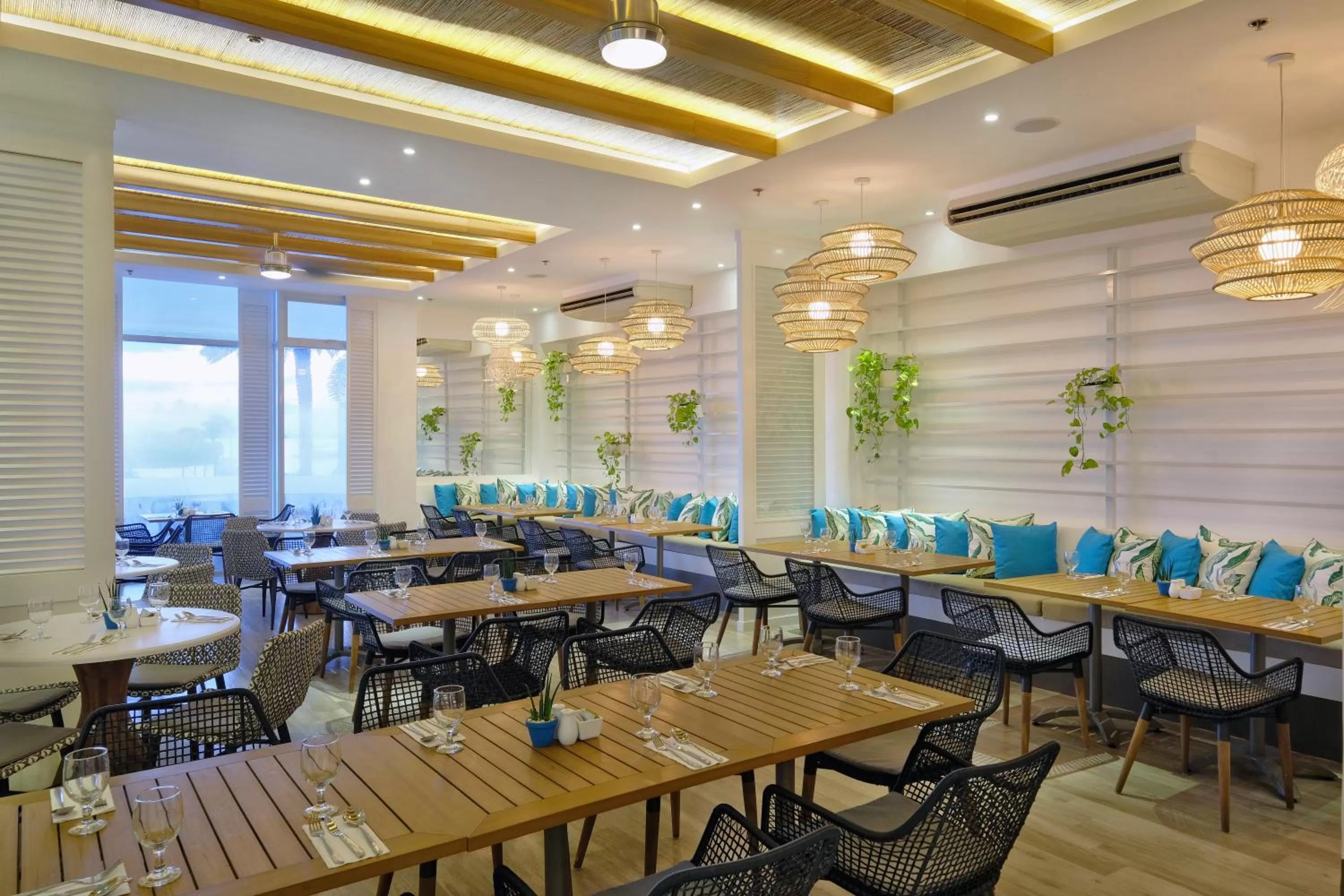 Restaurant/places to eat in BE Resort Mactan