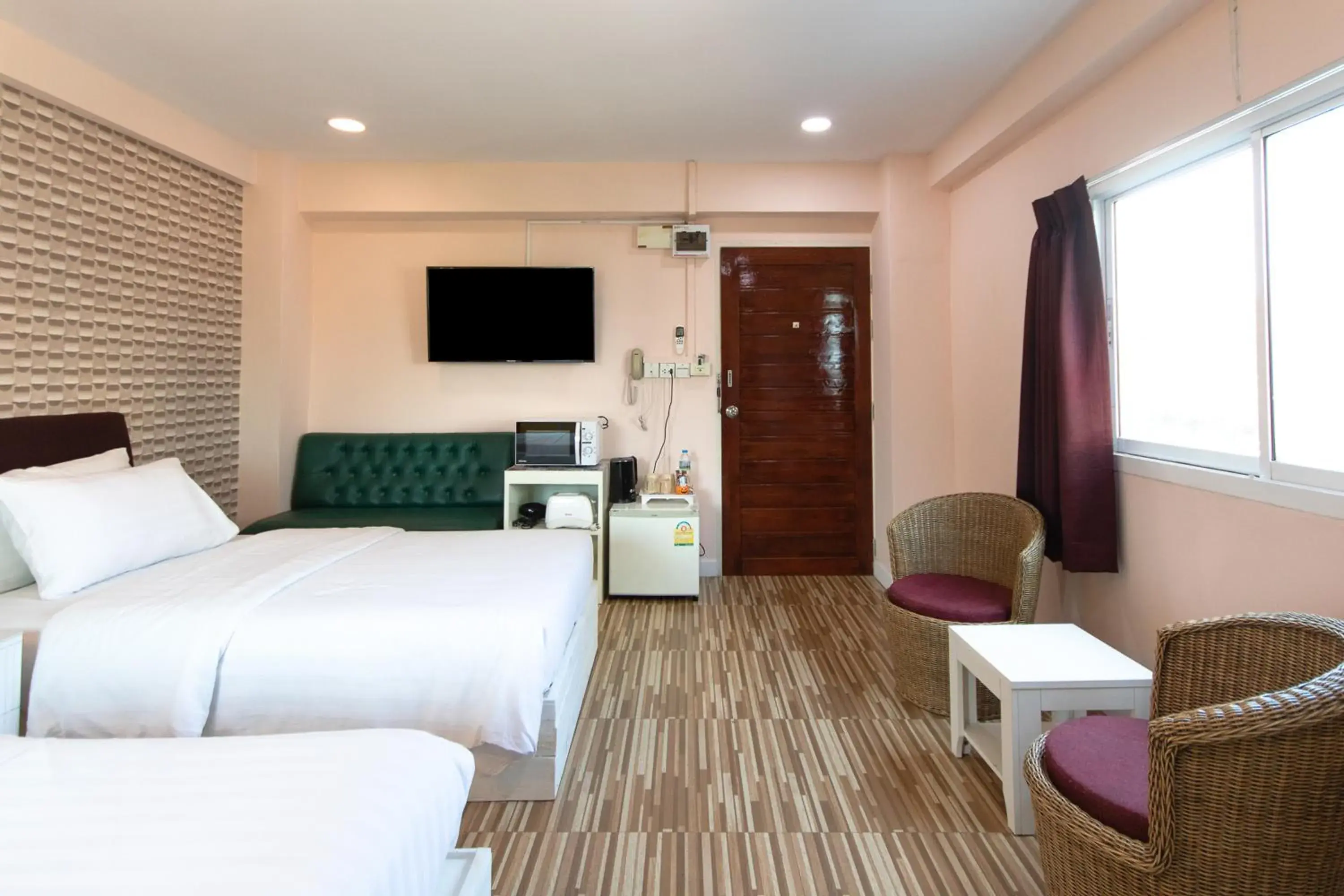 TV and multimedia in Sweetloft Hotel Don Muang