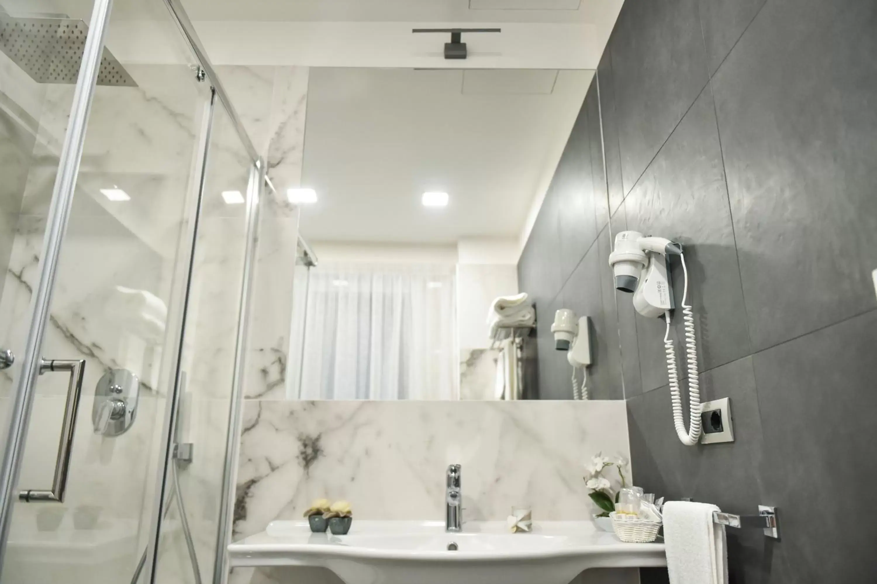 Bathroom in Pompei Inn Ruins B&B Luxury Suite