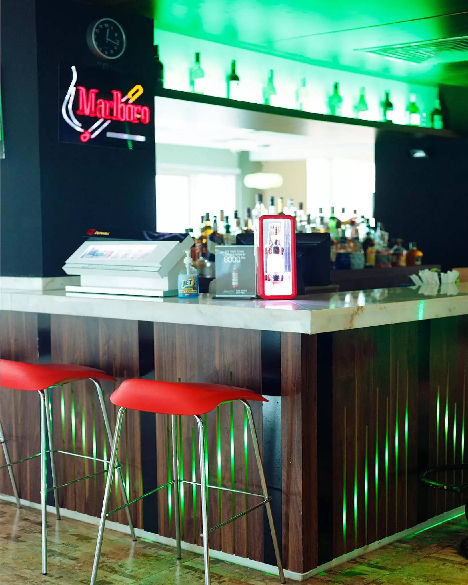 Lounge or bar in Holiday Inn Dar Es Salaam by IHG Lounge or bar in Holiday Inn Dar Es Salaam by IHG