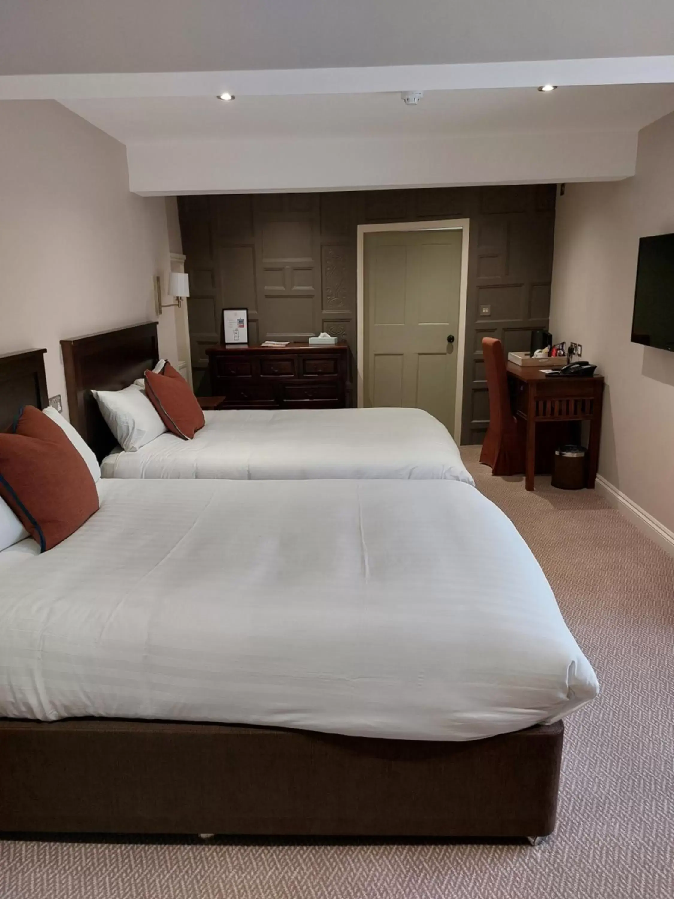 Bedroom, Bed in Owston Hall Hotel