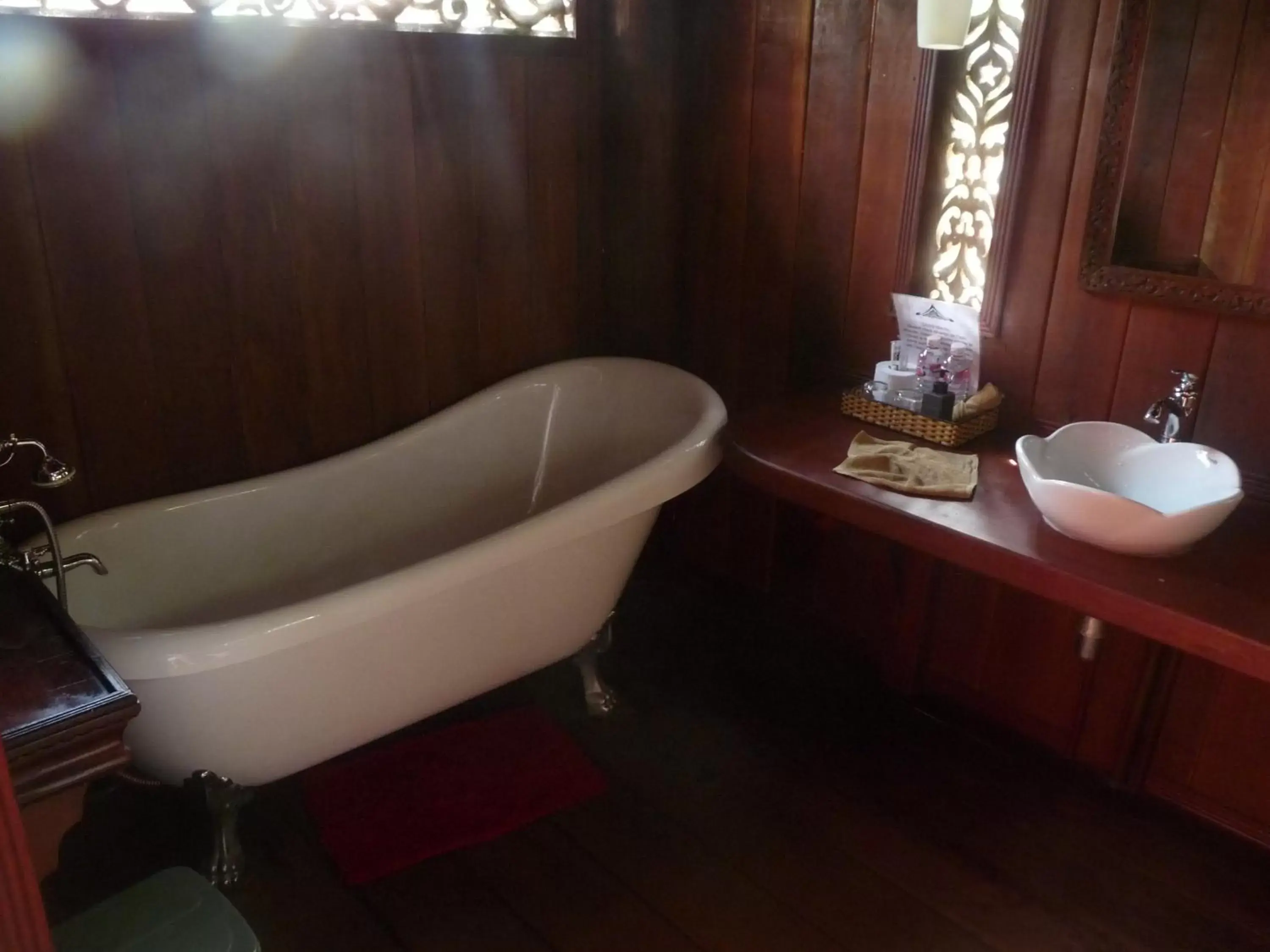 Bathroom in Soriyabori Villas Resort
