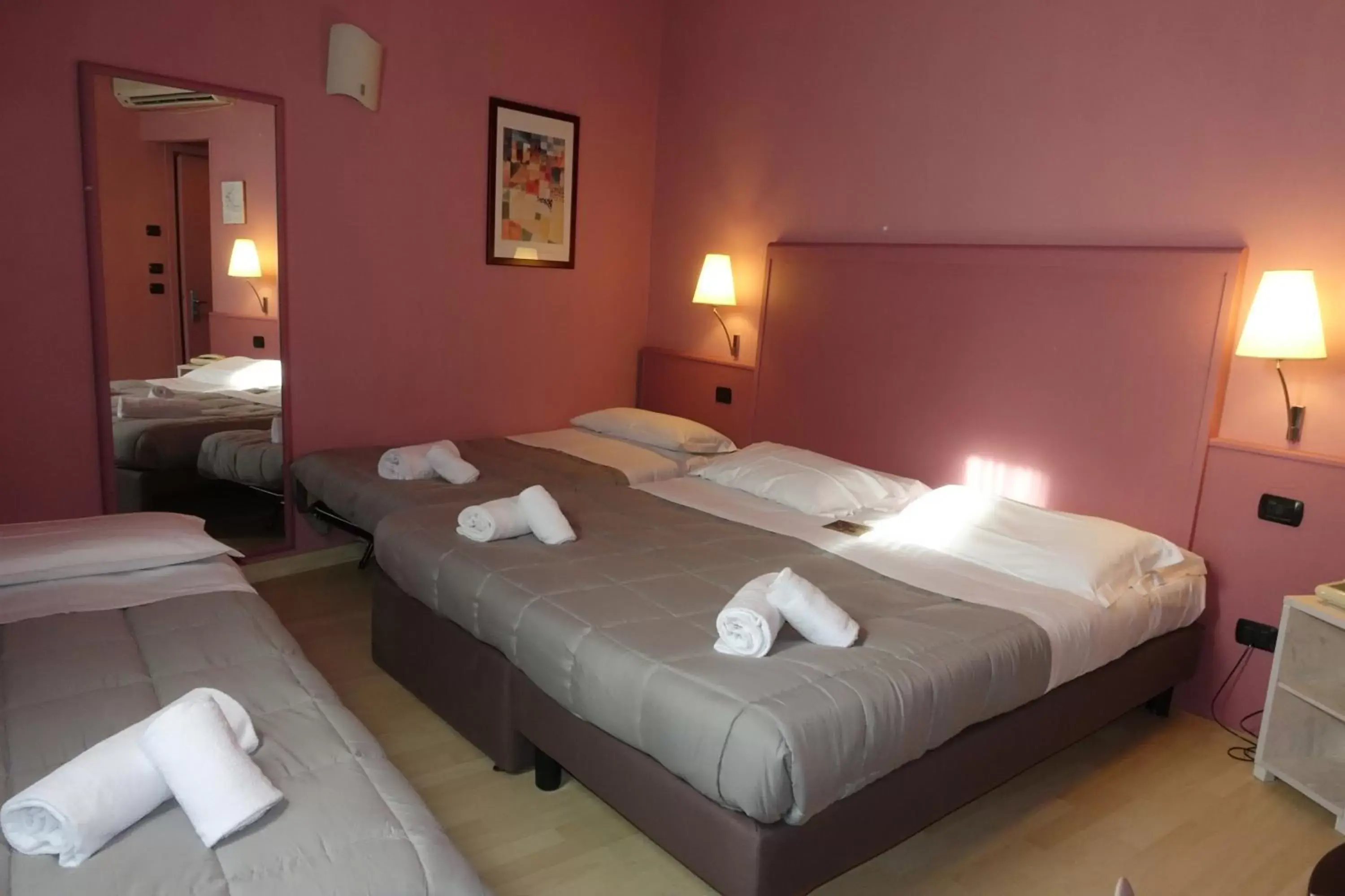 Photo of the whole room, Bed in Hotel Corallo Rimini