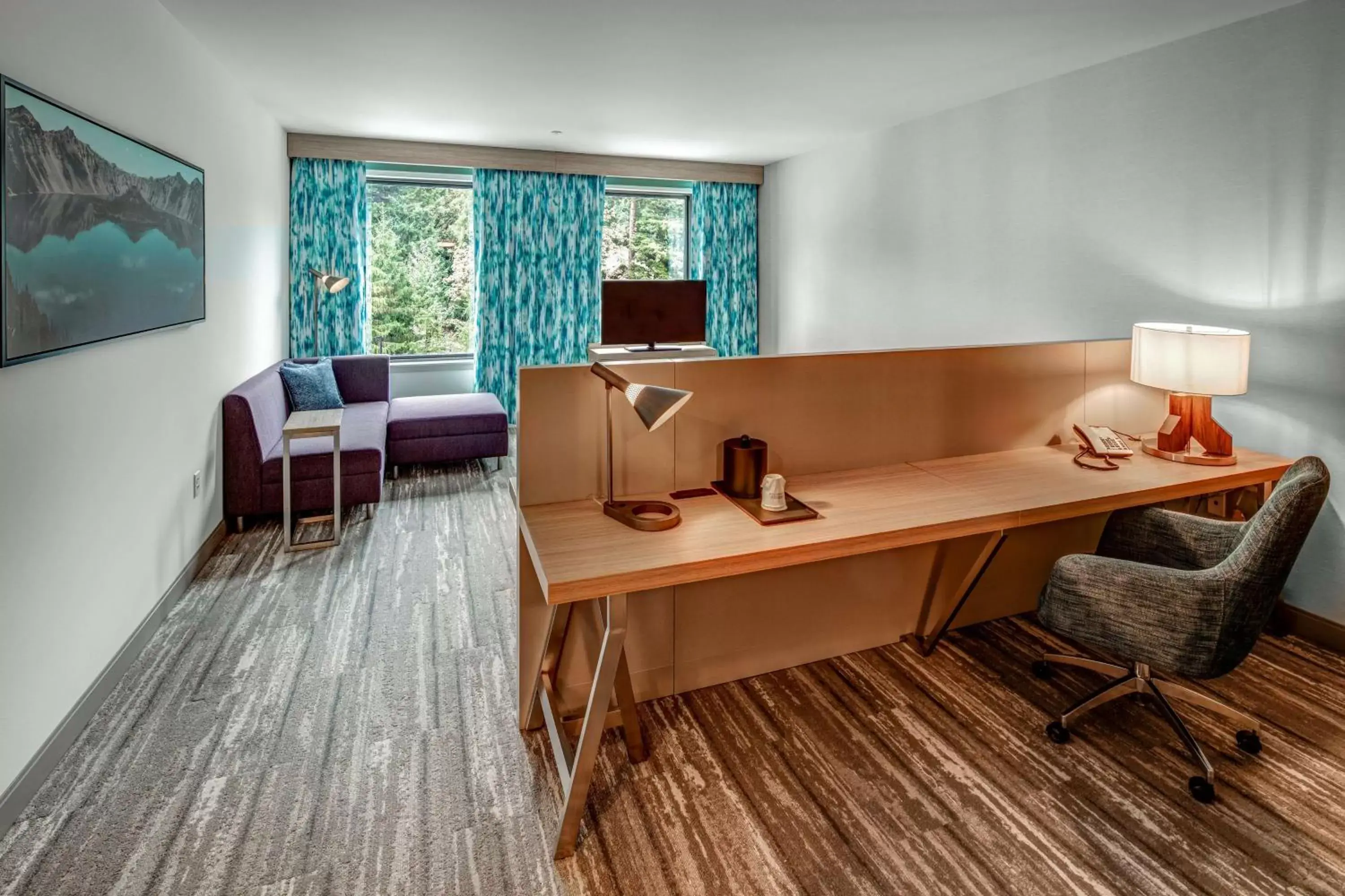Bedroom, Seating Area in Hilton Garden Inn Wilsonville Portland