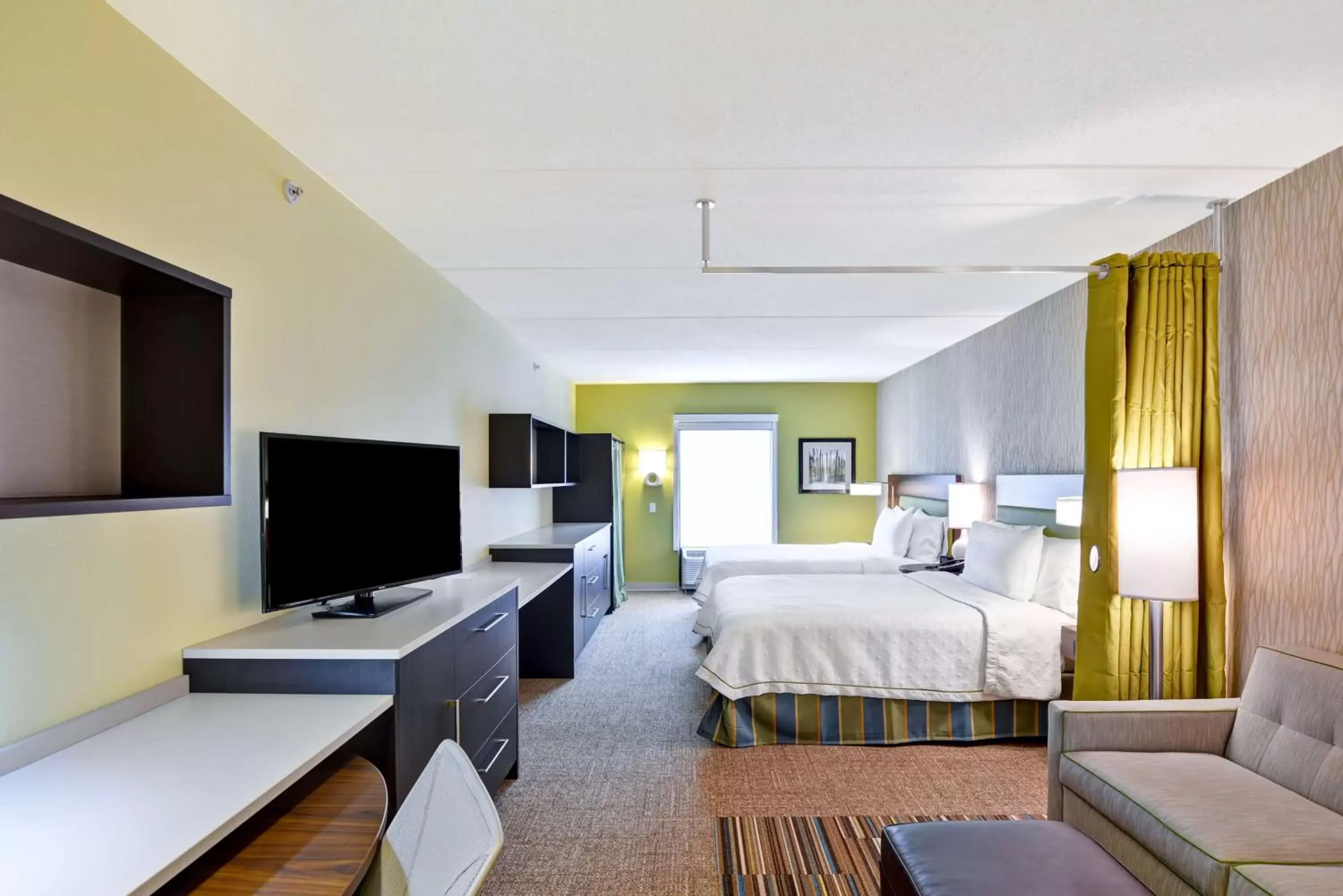 Bedroom in Home2 Suites By Hilton Dickson City Scranton