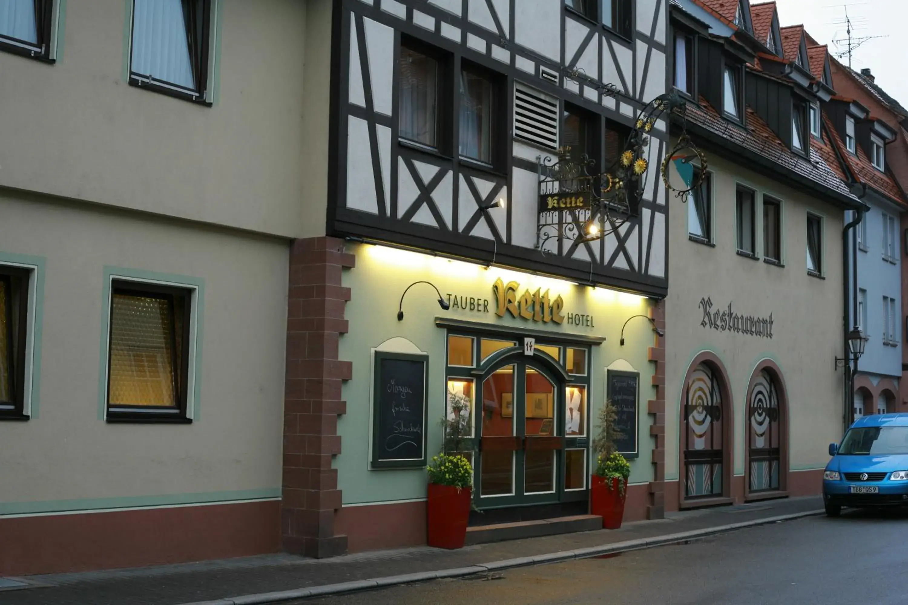 Facade/entrance in Tauberhotel Kette