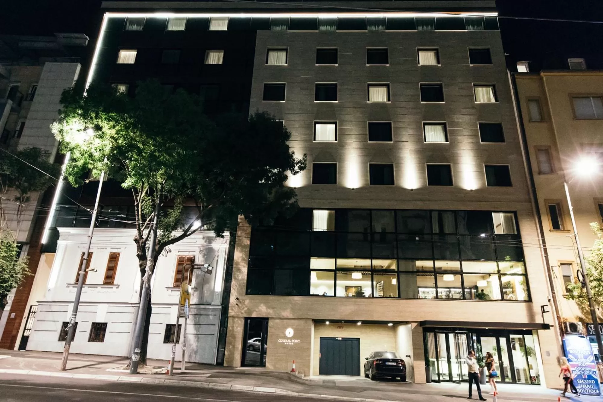 Facade/entrance in Central Point Hotel Beograd