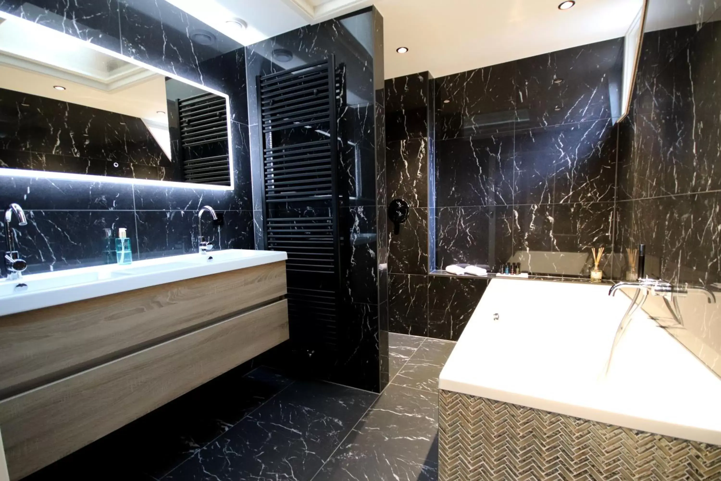 Bathroom in Boutique Hotel Steenhof Suites