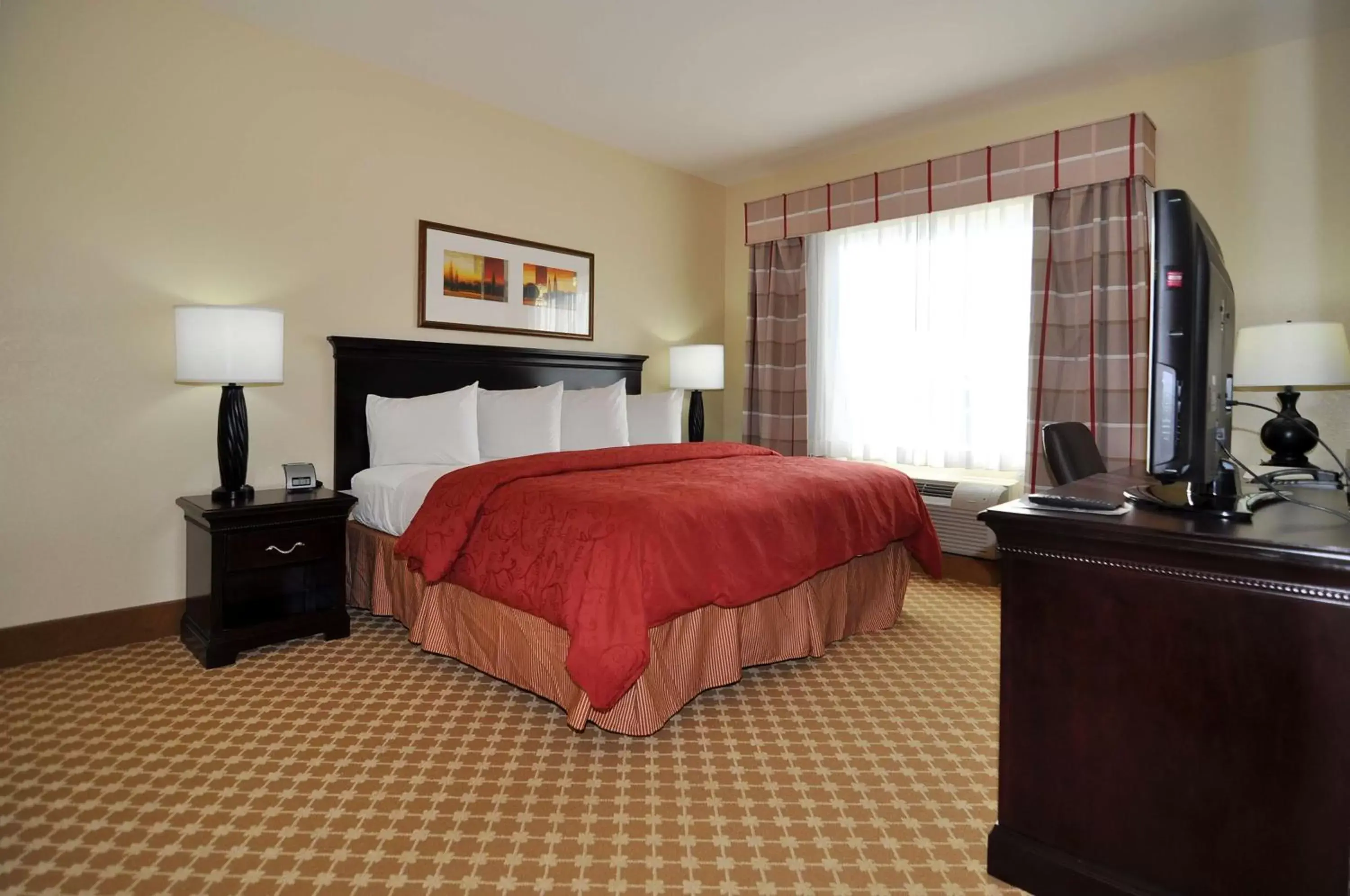 Photo of the whole room, Bed in Country Inn & Suites by Radisson, Conway, AR