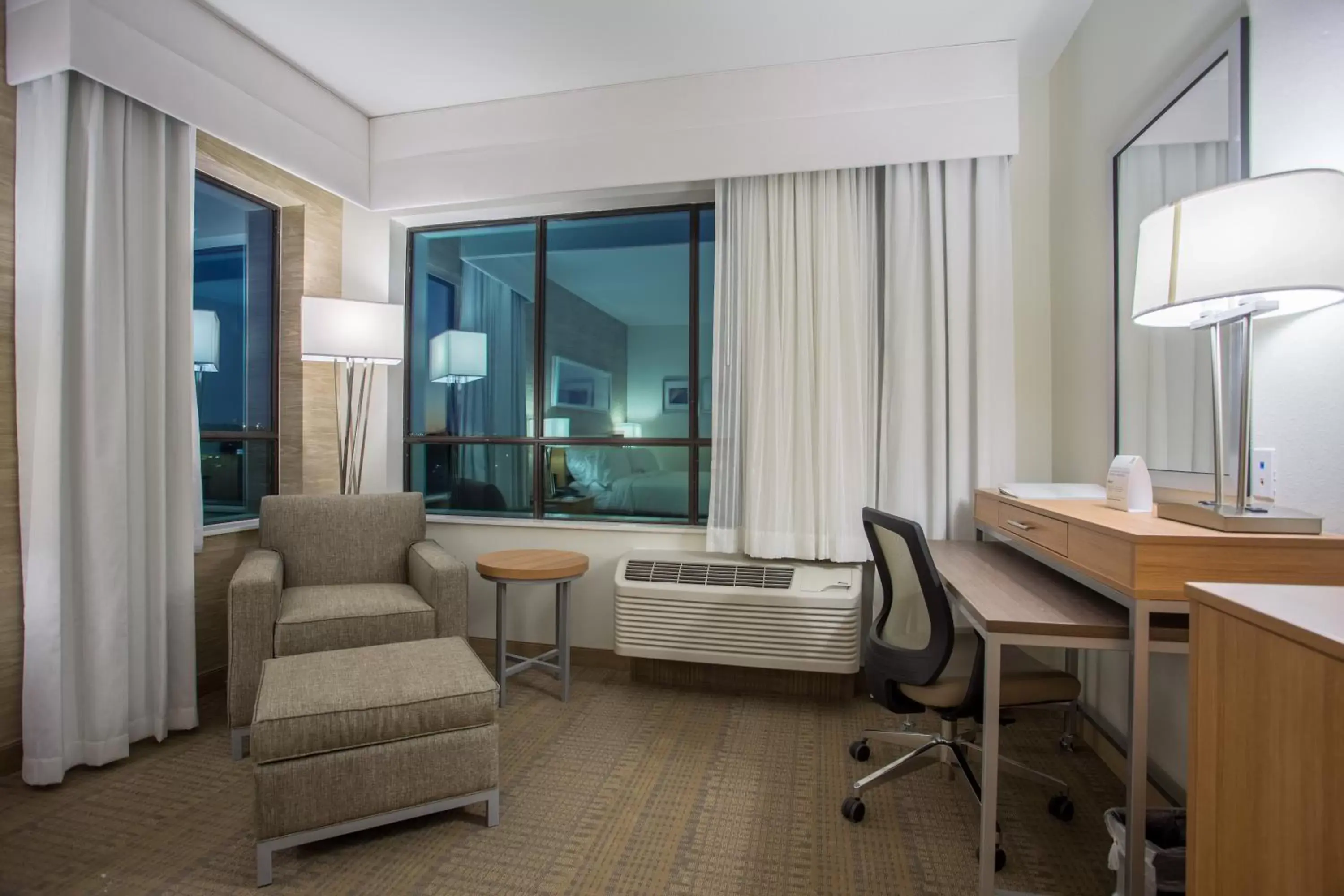 Photo of the whole room, Seating Area in Holiday Inn San Marcos Convention Center, an IHG Hotel