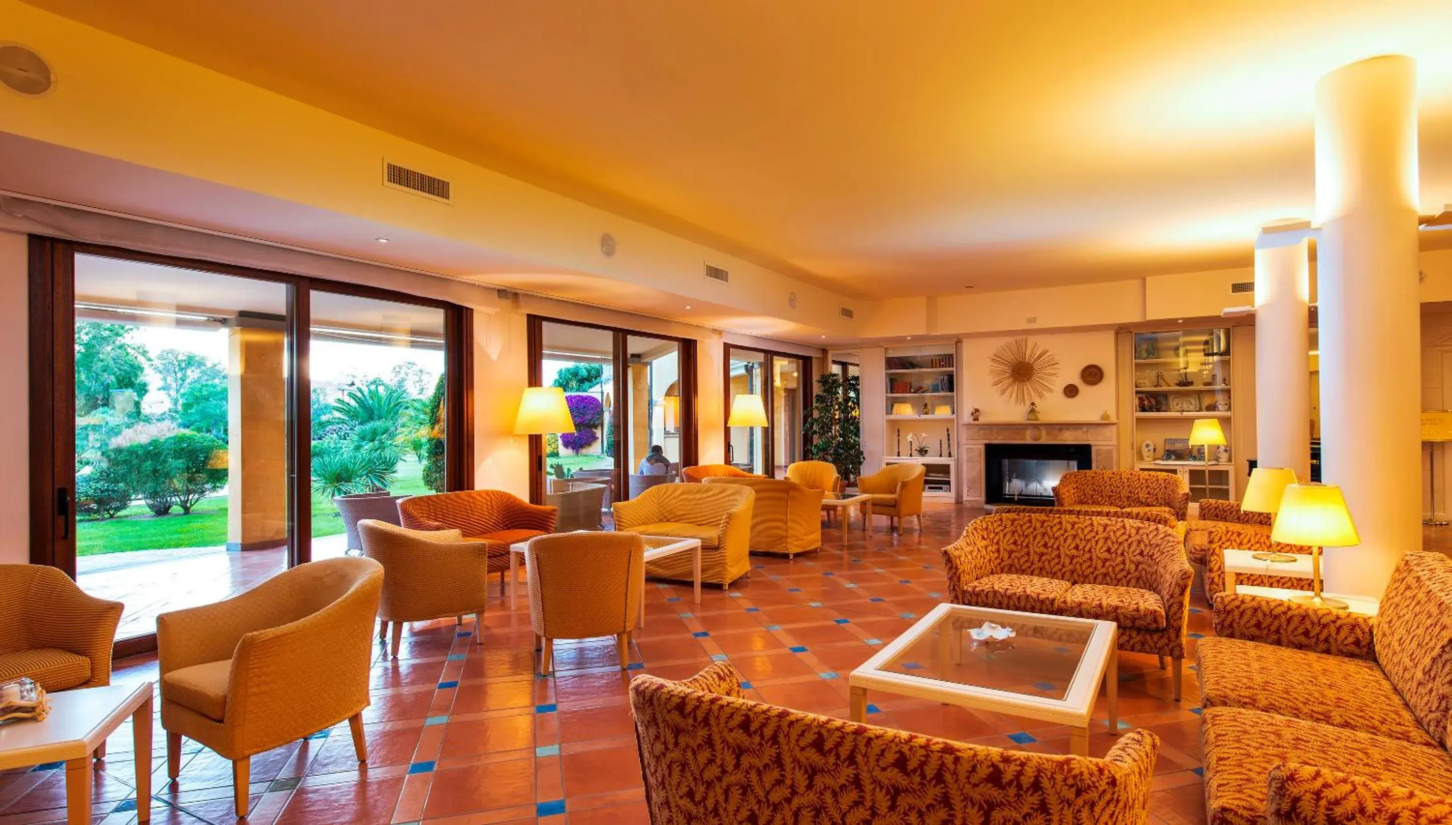 Lounge or bar, Lounge/Bar in Hotel Santa Gilla