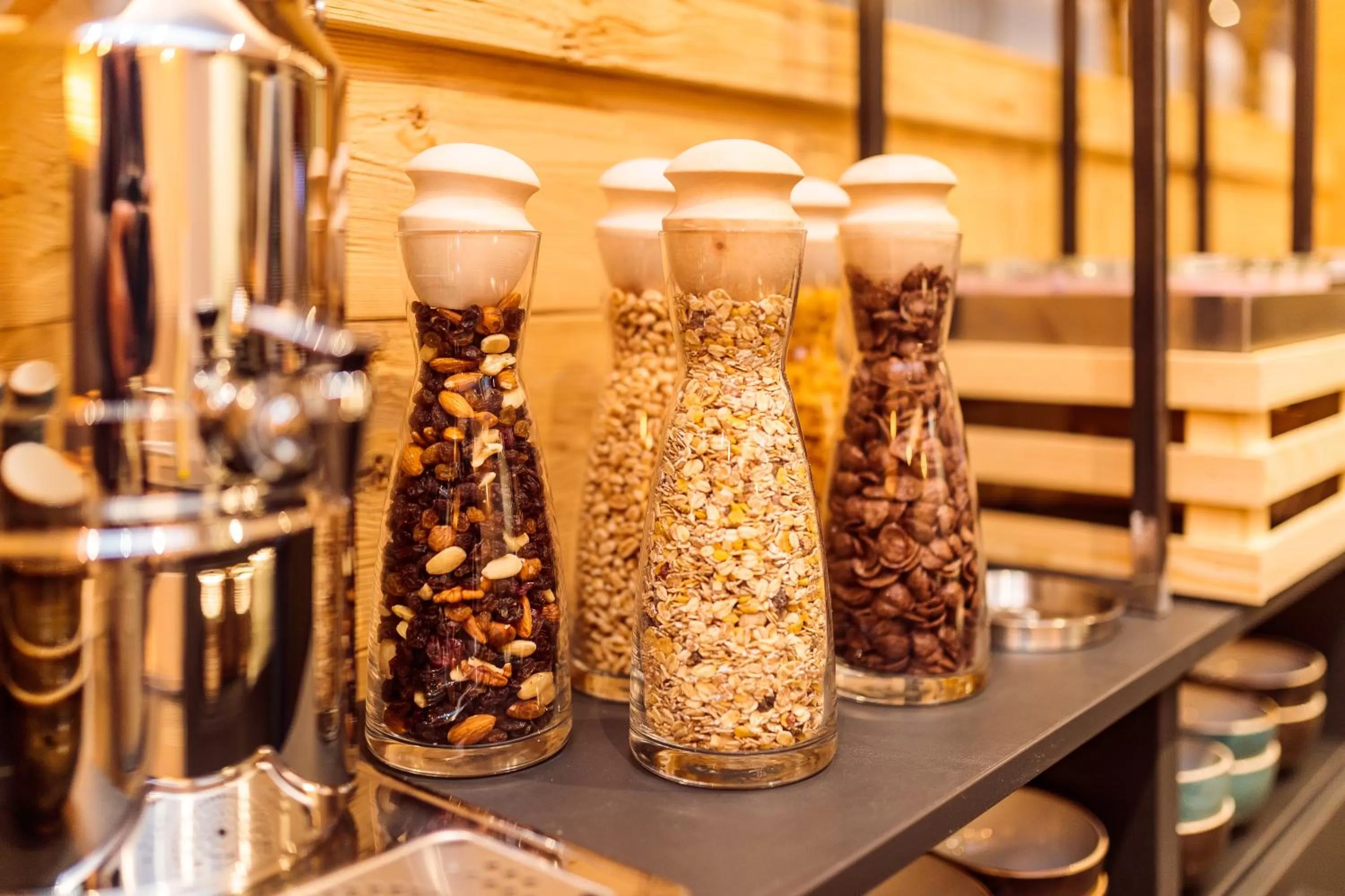 Food and drinks in AvenidA Panorama Suites