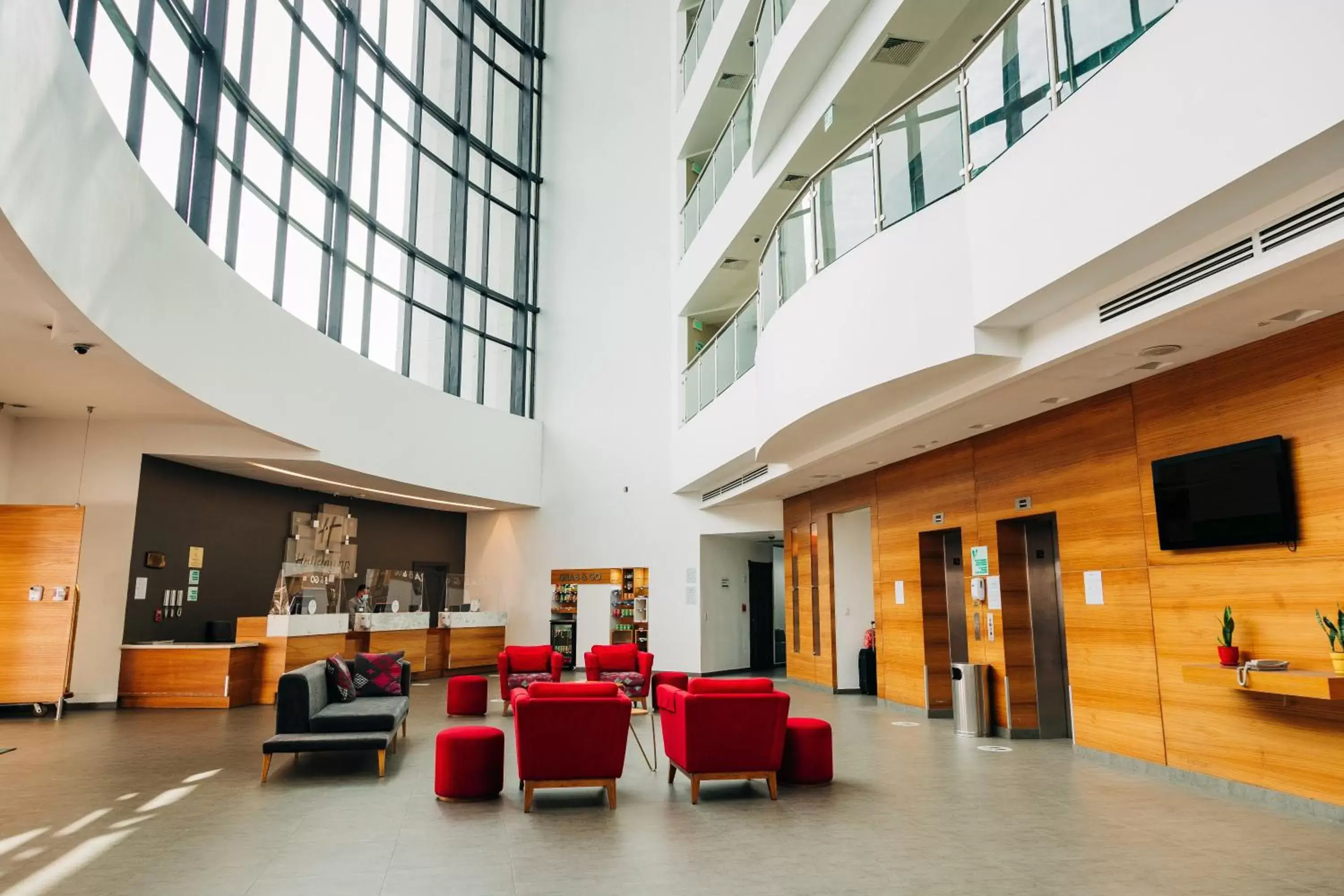 Lobby or reception, Lobby/Reception in Holiday Inn San Salvador, an IHG Hotel