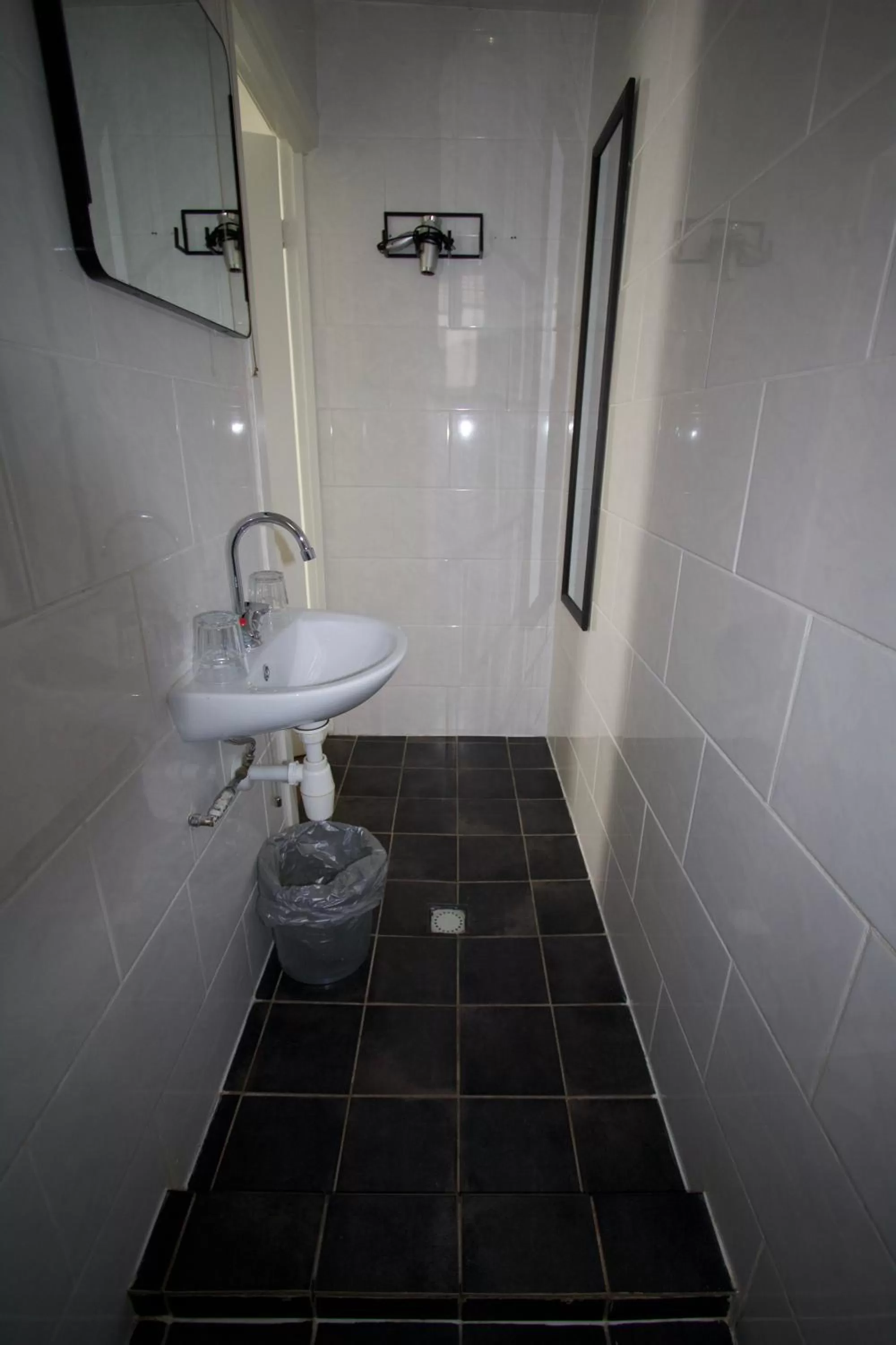 Shower in Hotel Hortus