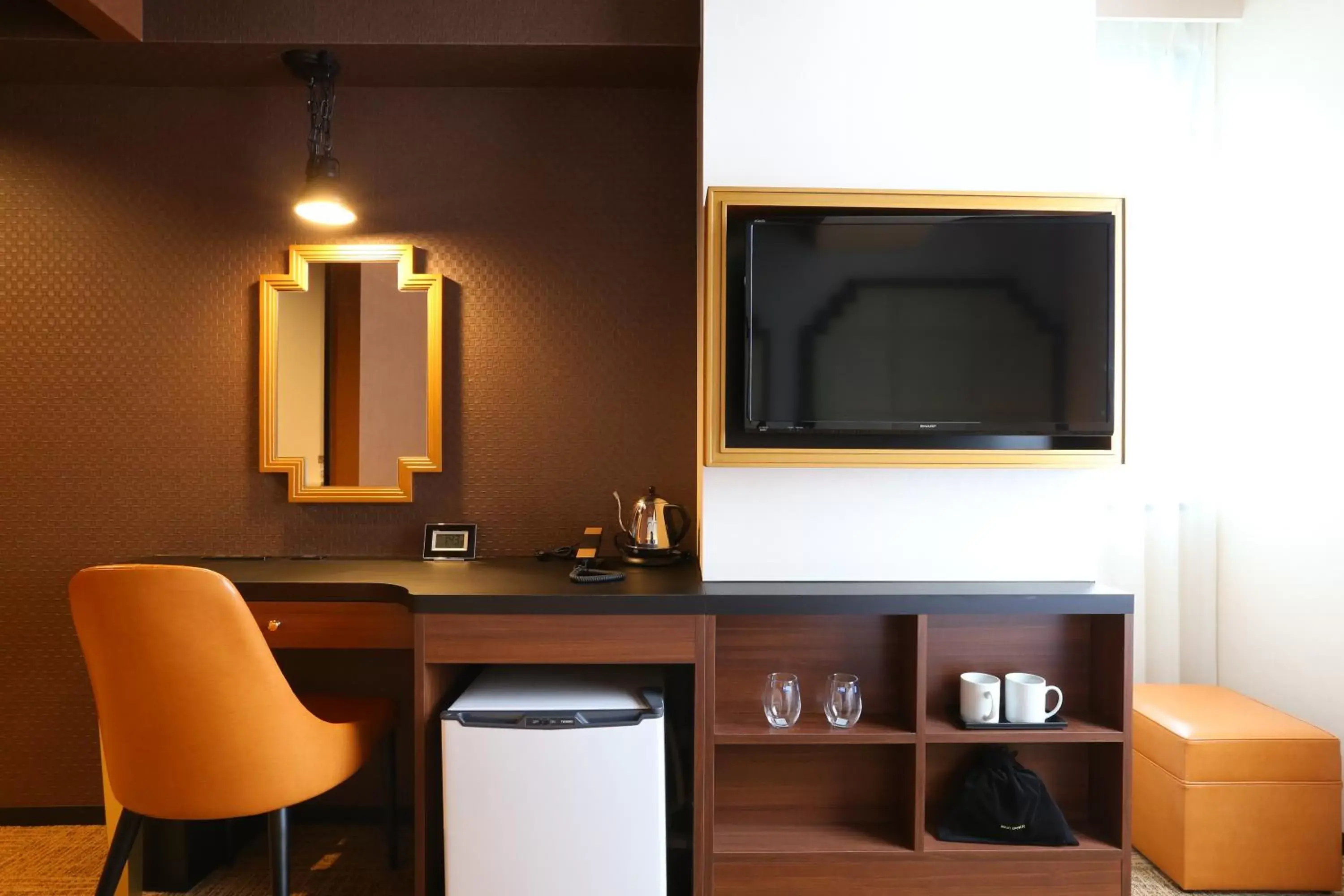 Photo of the whole room, TV/Entertainment Center in Hotel Wing International Select Osaka Umeda