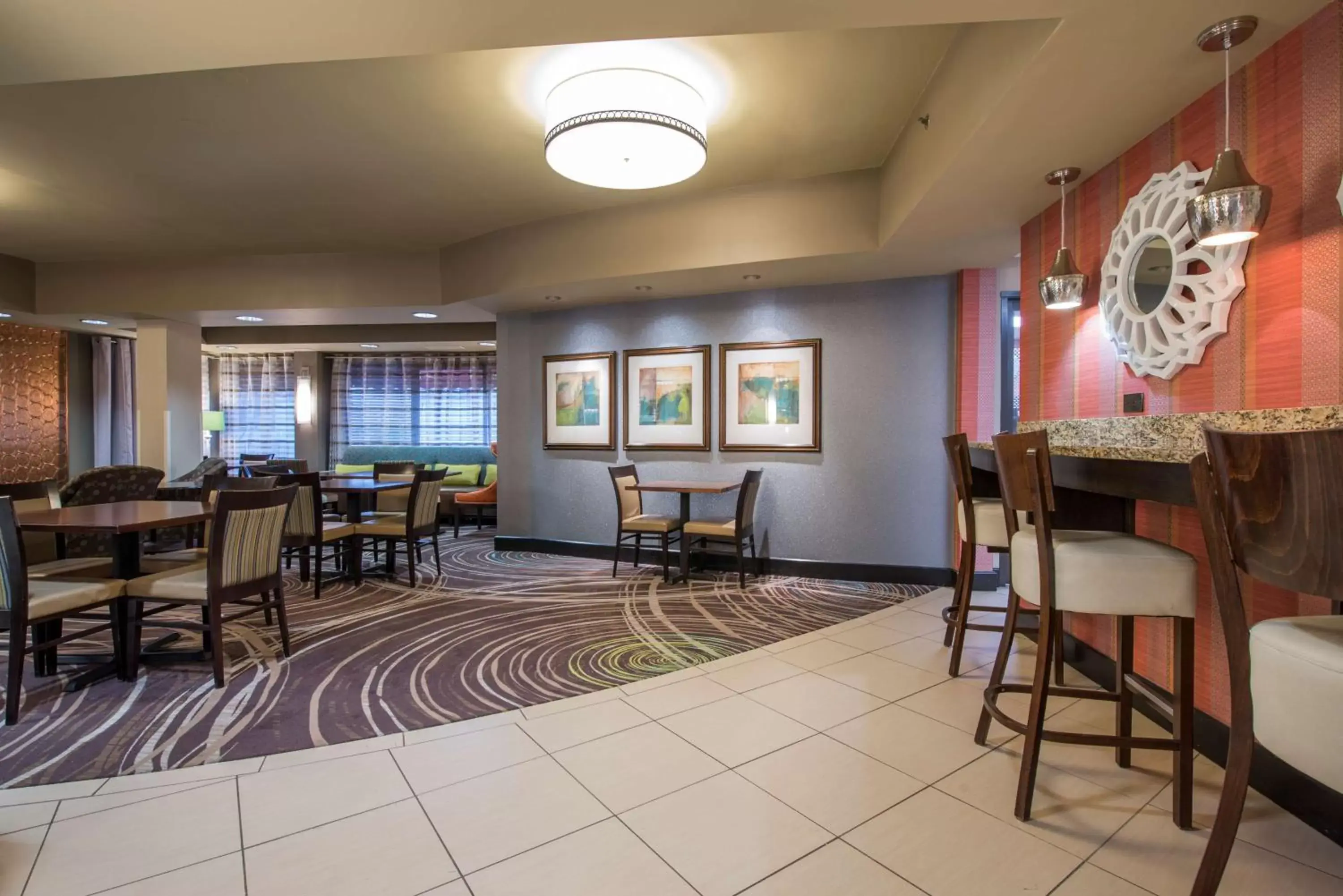 Lobby or reception, Restaurant/Places to Eat in Hampton Inn Atlanta-Newnan