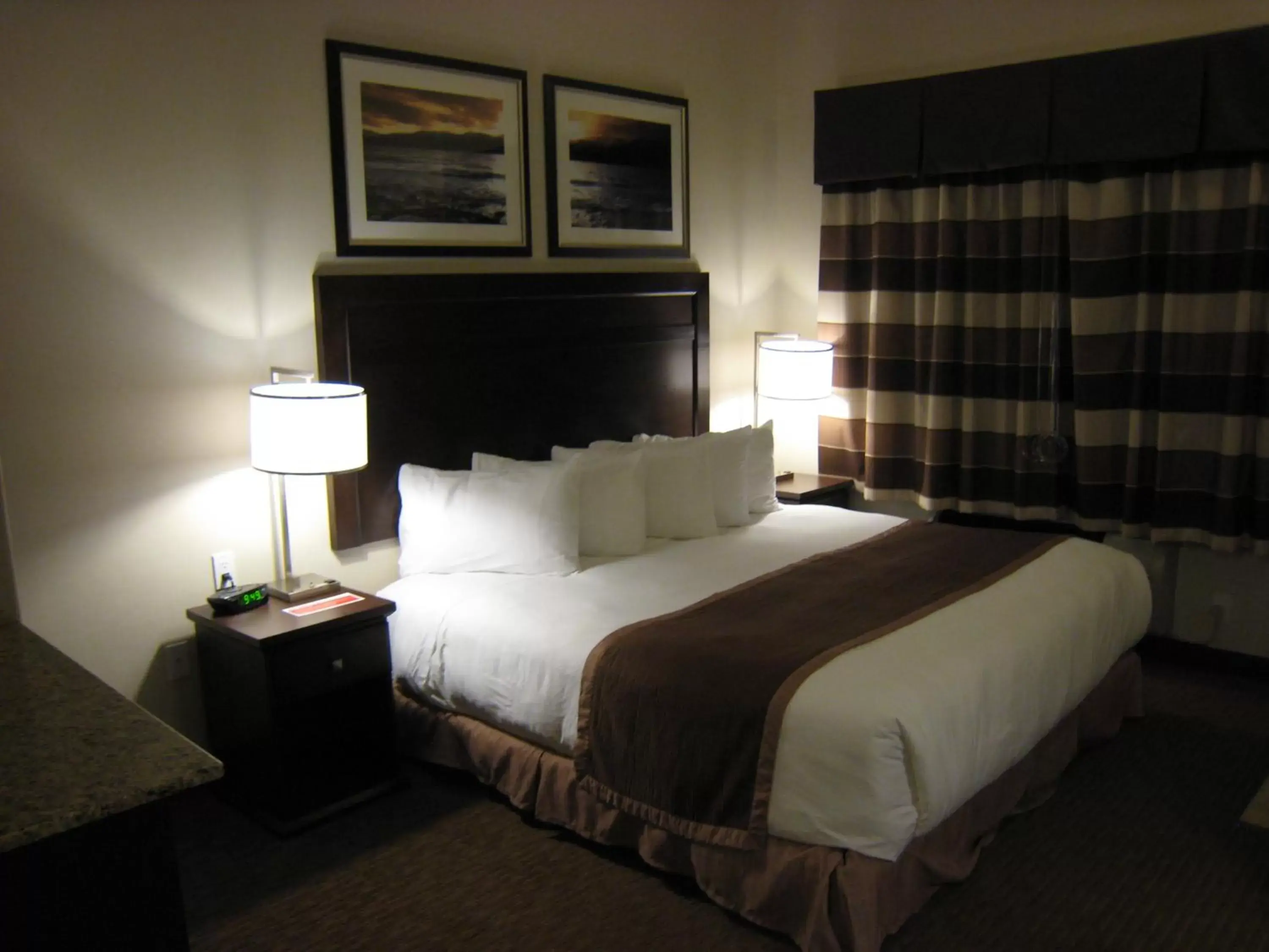 Bedroom, Bed in Ramada by Wyndham Creston