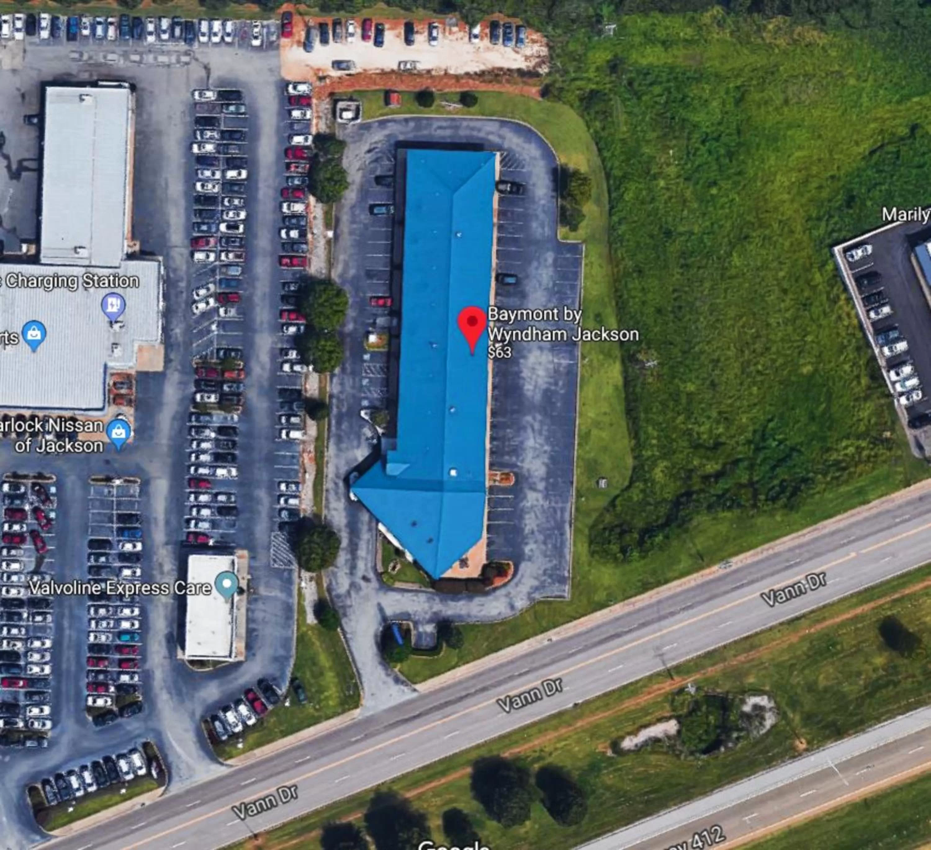 Neighbourhood in Baymont by Wyndham Jackson