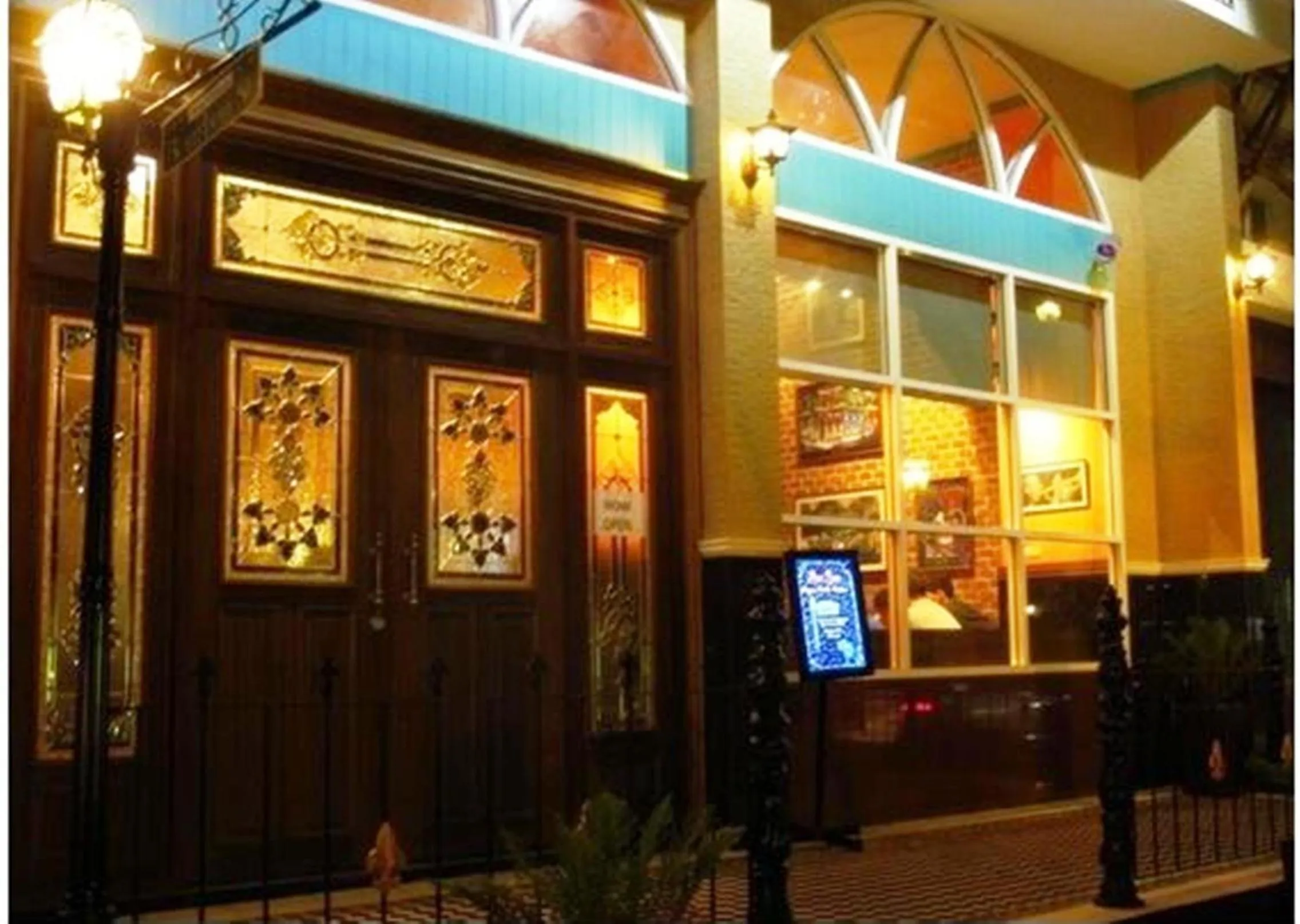 Night in Bourbon St. Boutique Hotel