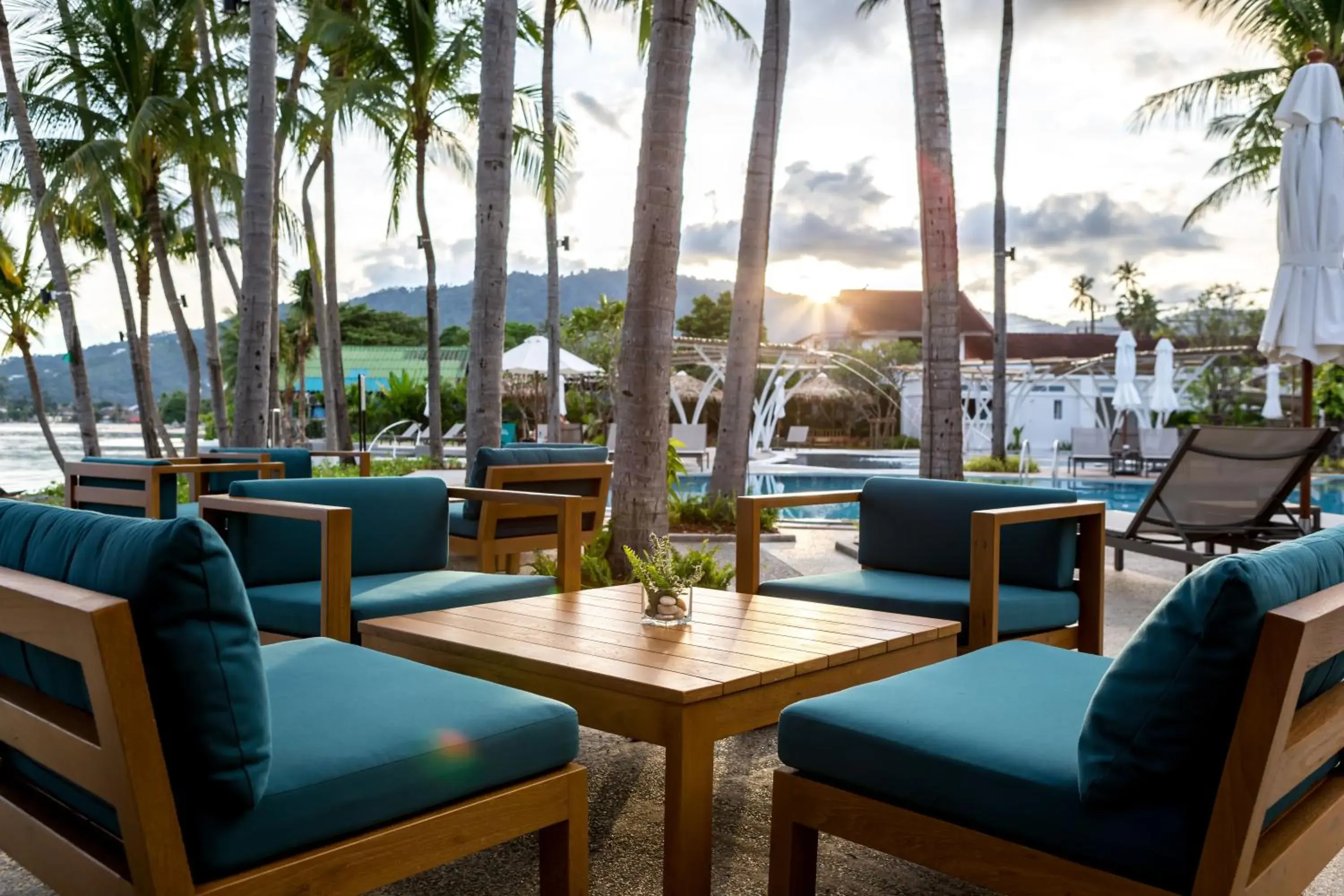 Restaurant/places to eat in OUTRIGGER Koh Samui Beach Resort - SHA Extra Plus Restaurant/places to eat in OUTRIGGER Koh Samui Beach Resort - SHA Extra Plus