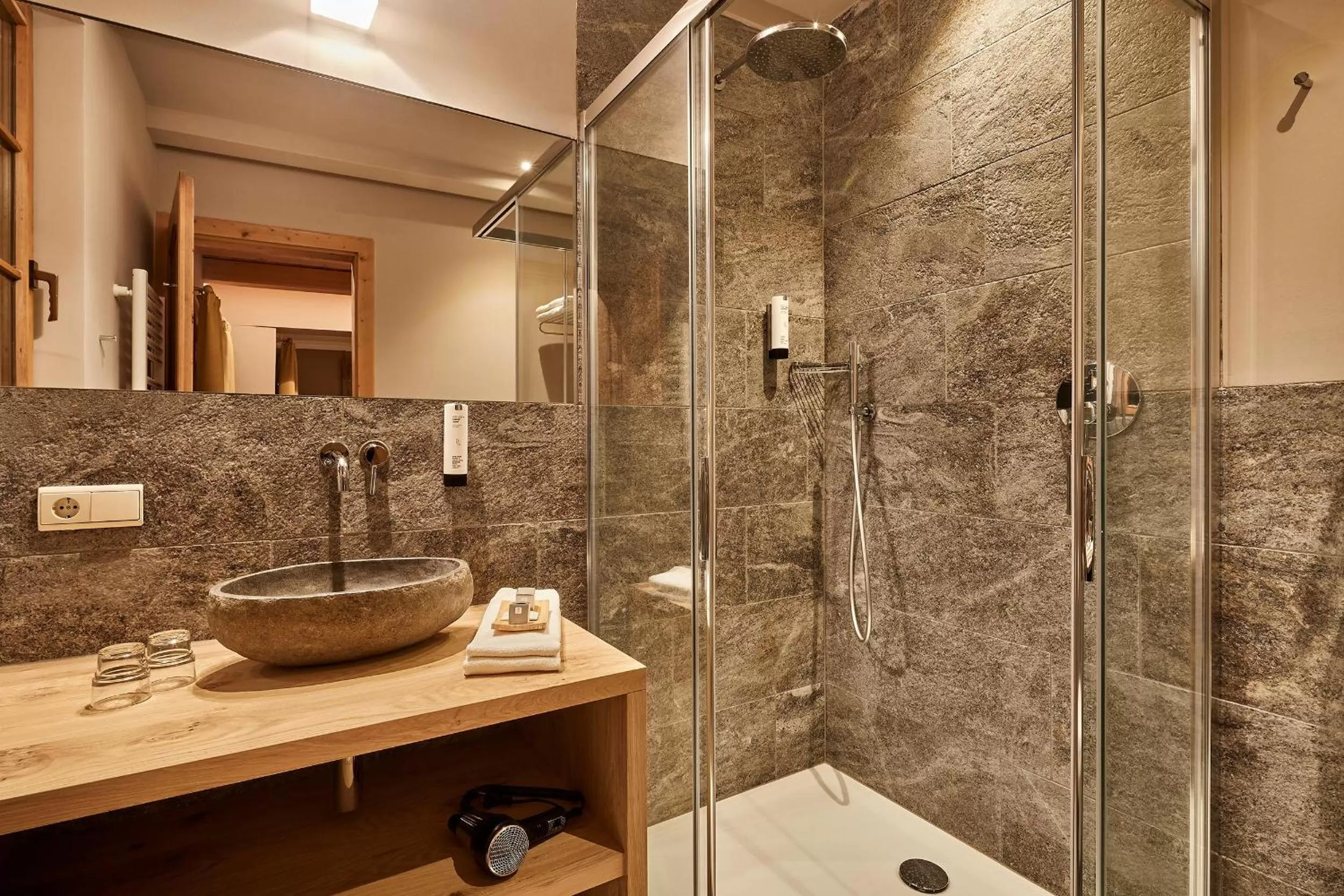 Bathroom in Hotel Marmolada