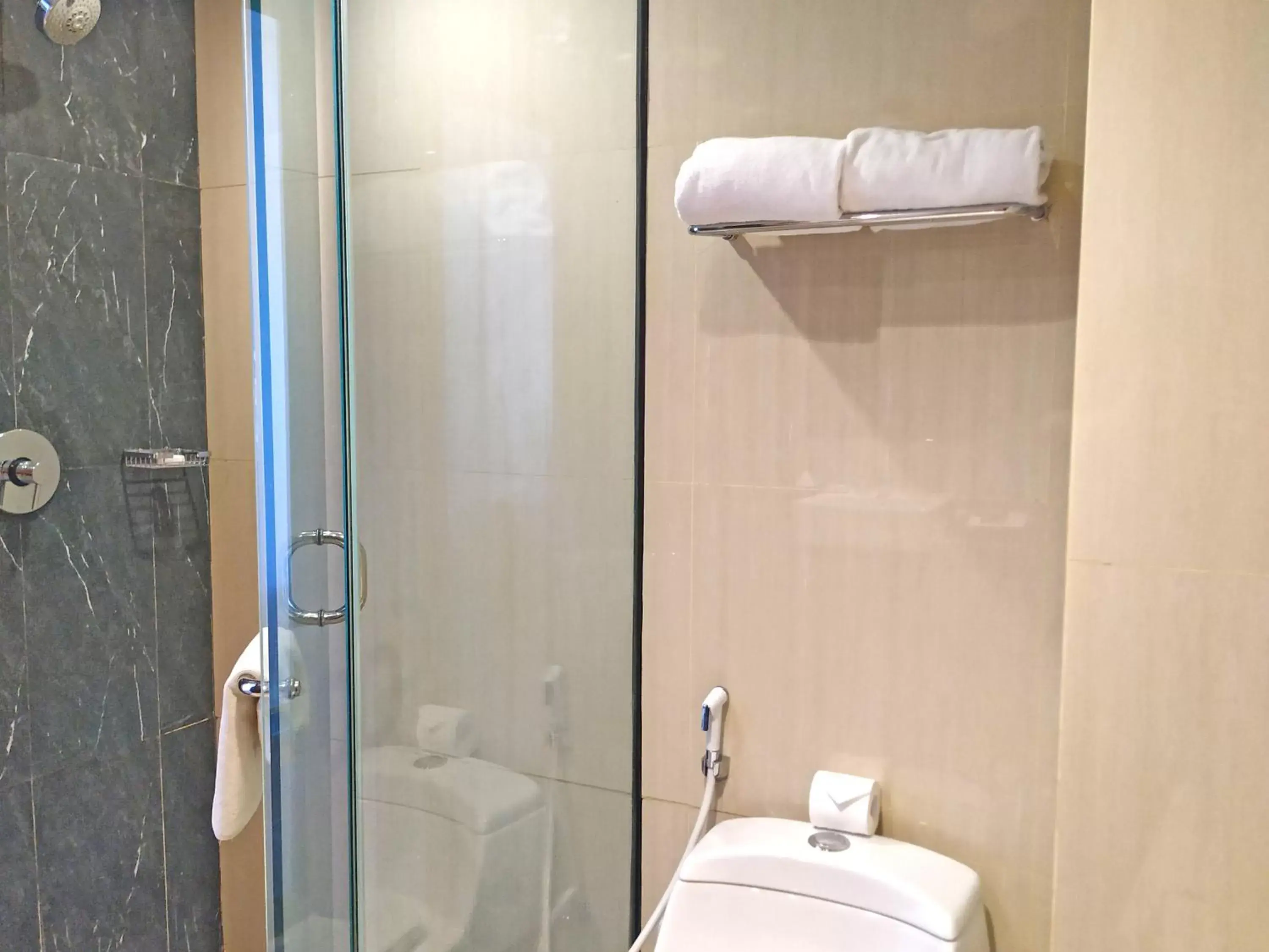 Bathroom in Swiss-Belhotel Makassar