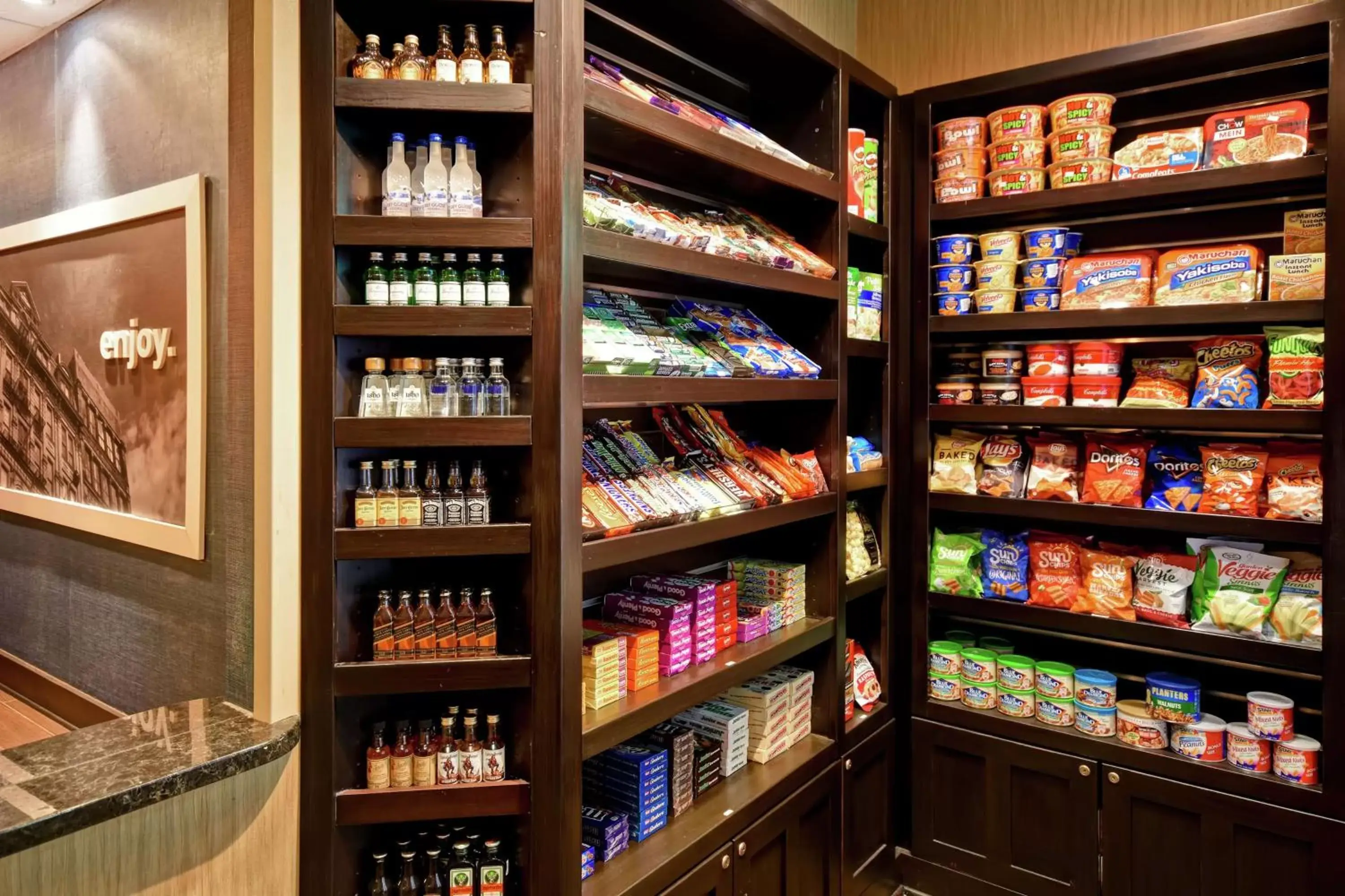 Restaurant/places to eat in Hampton Inn & Suites Detroit-Canton Restaurant/places to eat in Hampton Inn & Suites Detroit-Canton