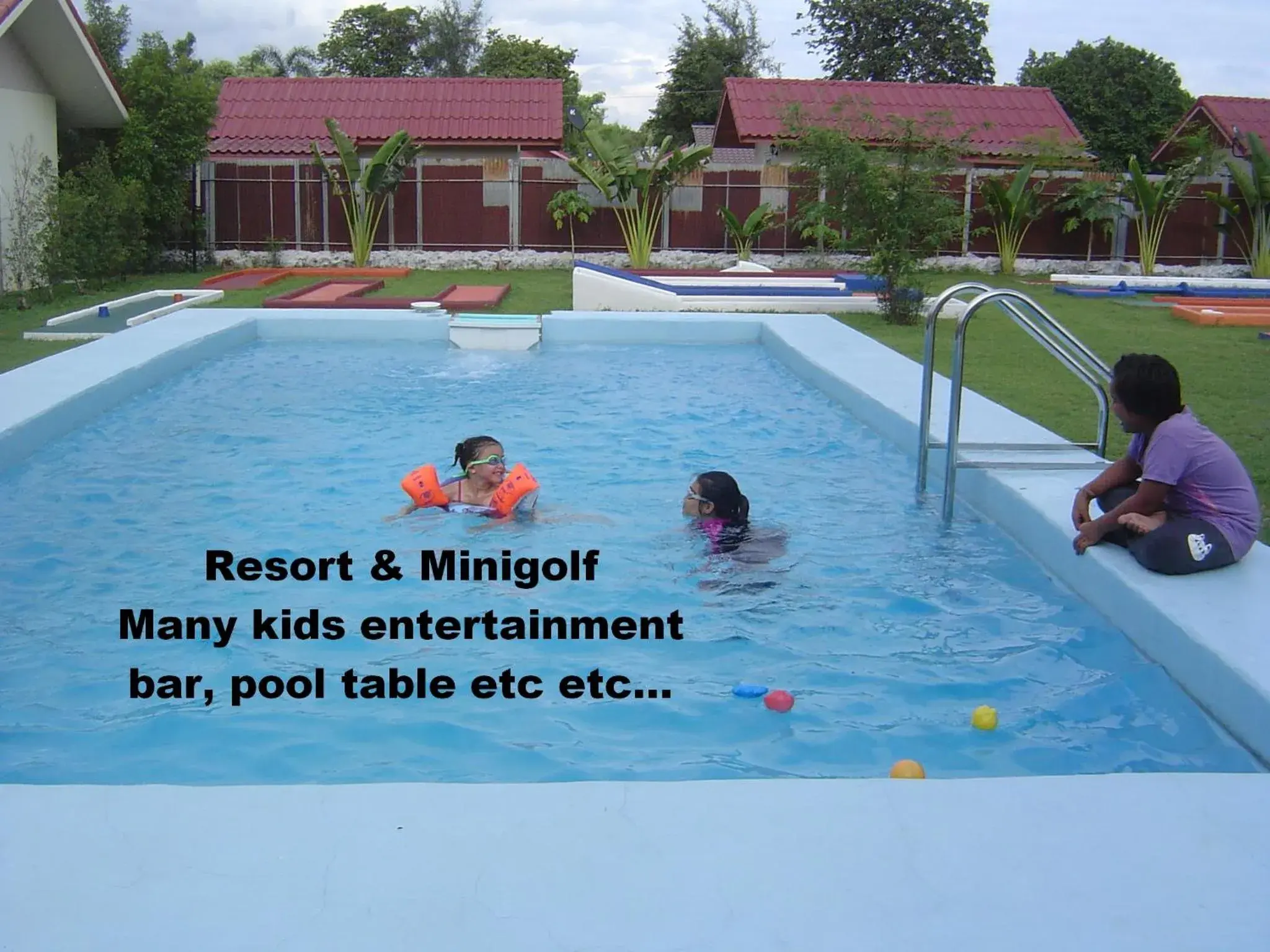 Swimming Pool in Mini-golf & Resort Ubon Ratchathani