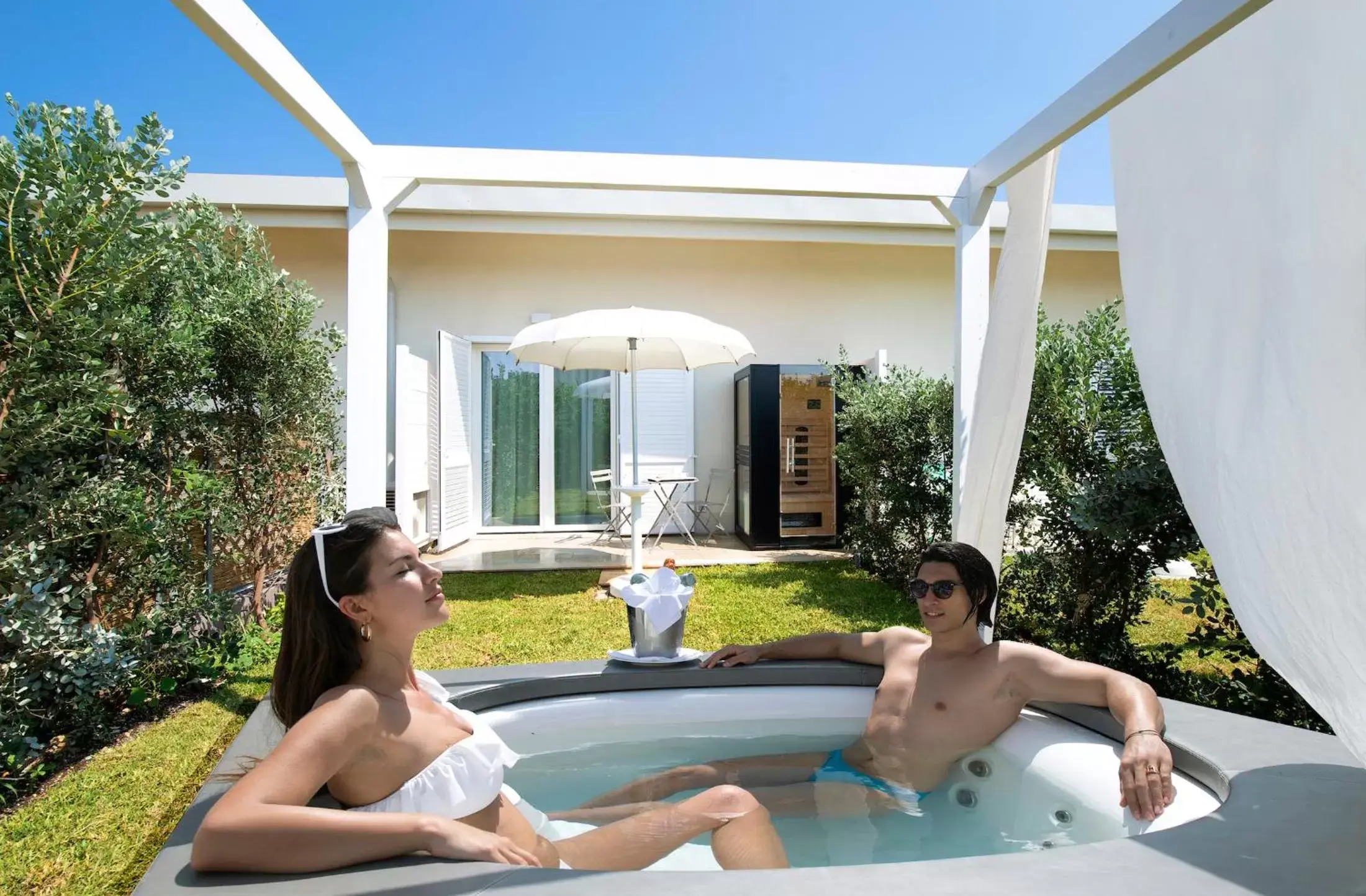 Garden, Guests in Wellness Spa Hotel Principe Fitalia