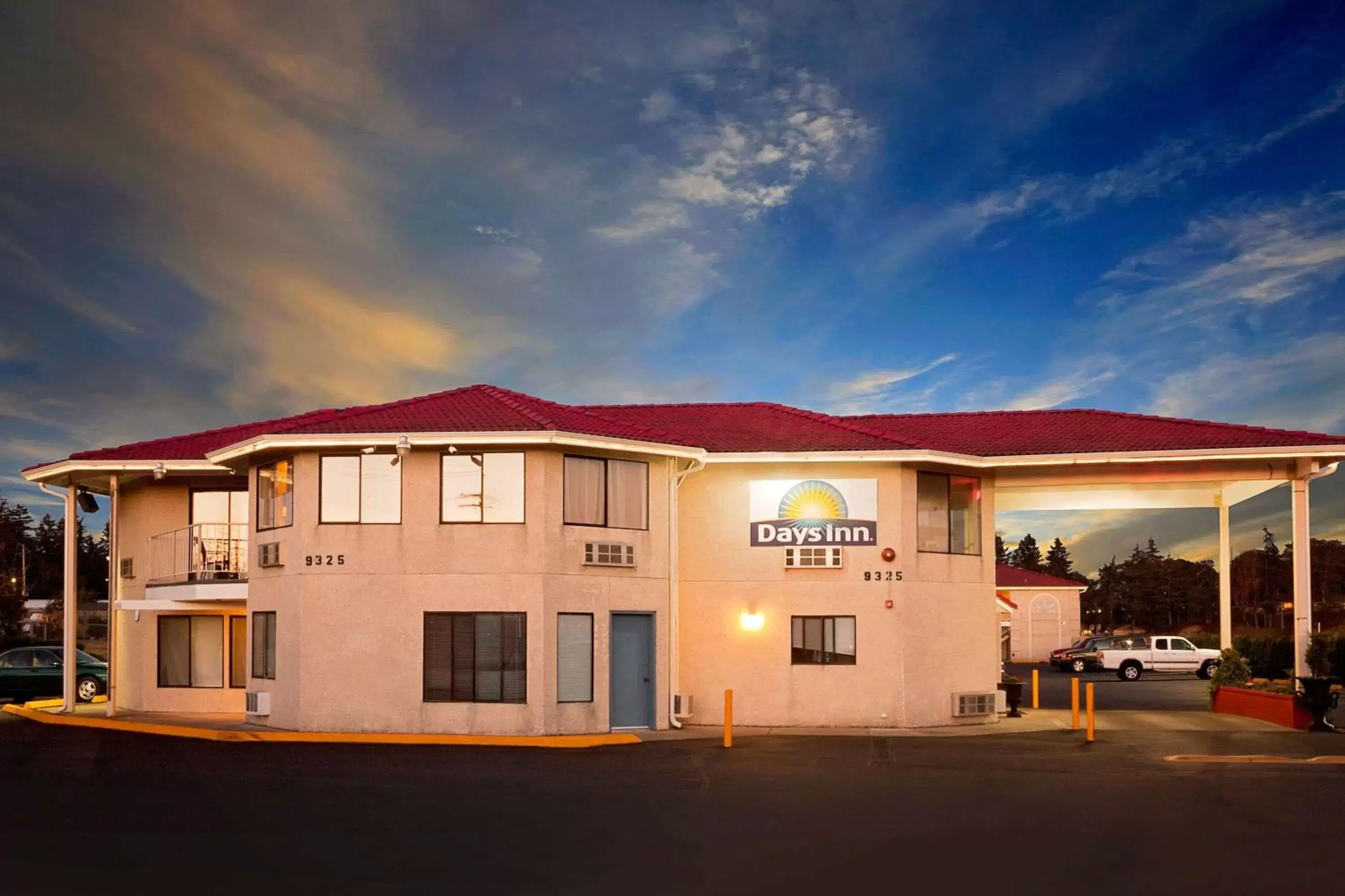 Property building in Days Inn by Wyndham Lakewood South Tacoma