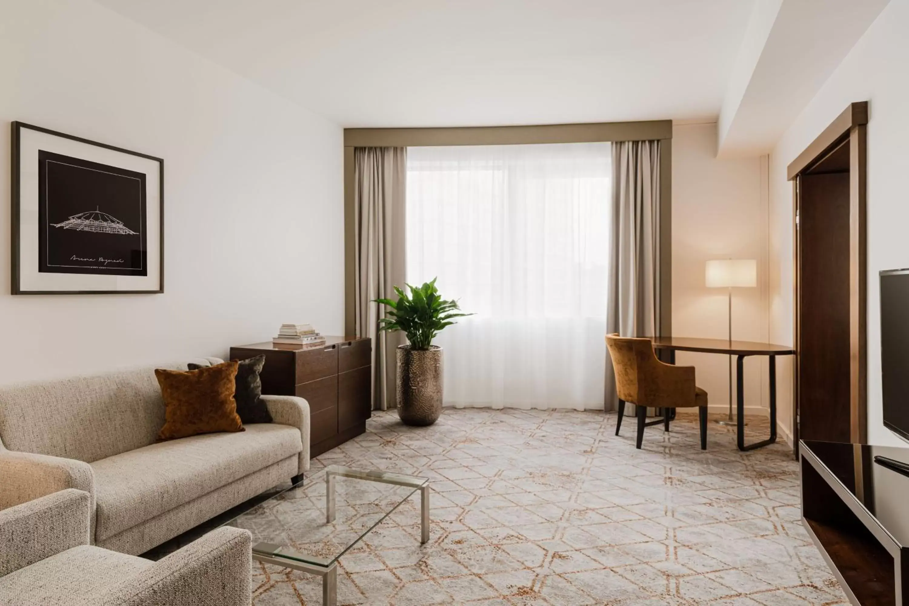 Living room, Seating Area in Sheraton Poznan Hotel