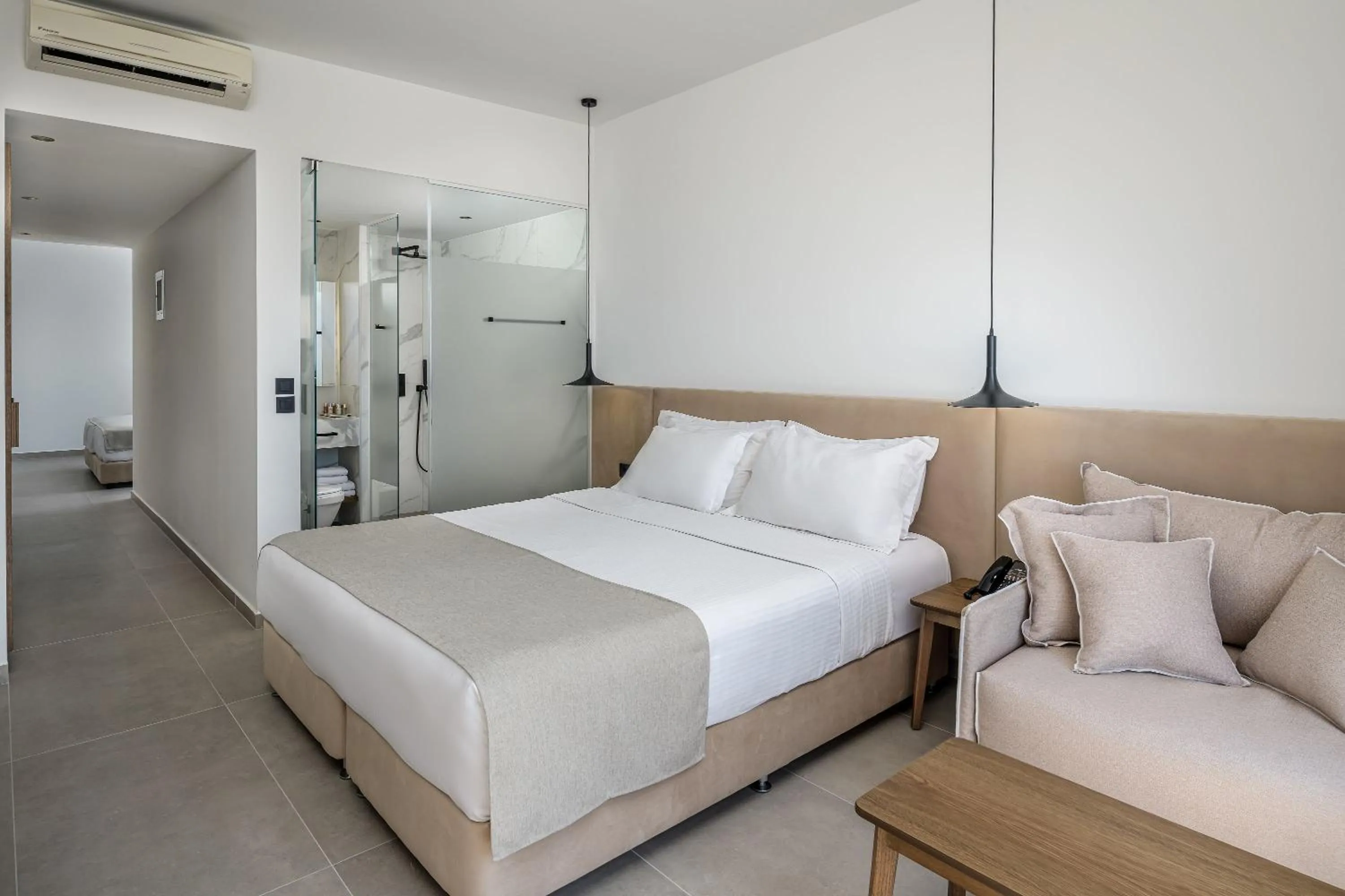 Bed in Michelangelo Resort & Spa