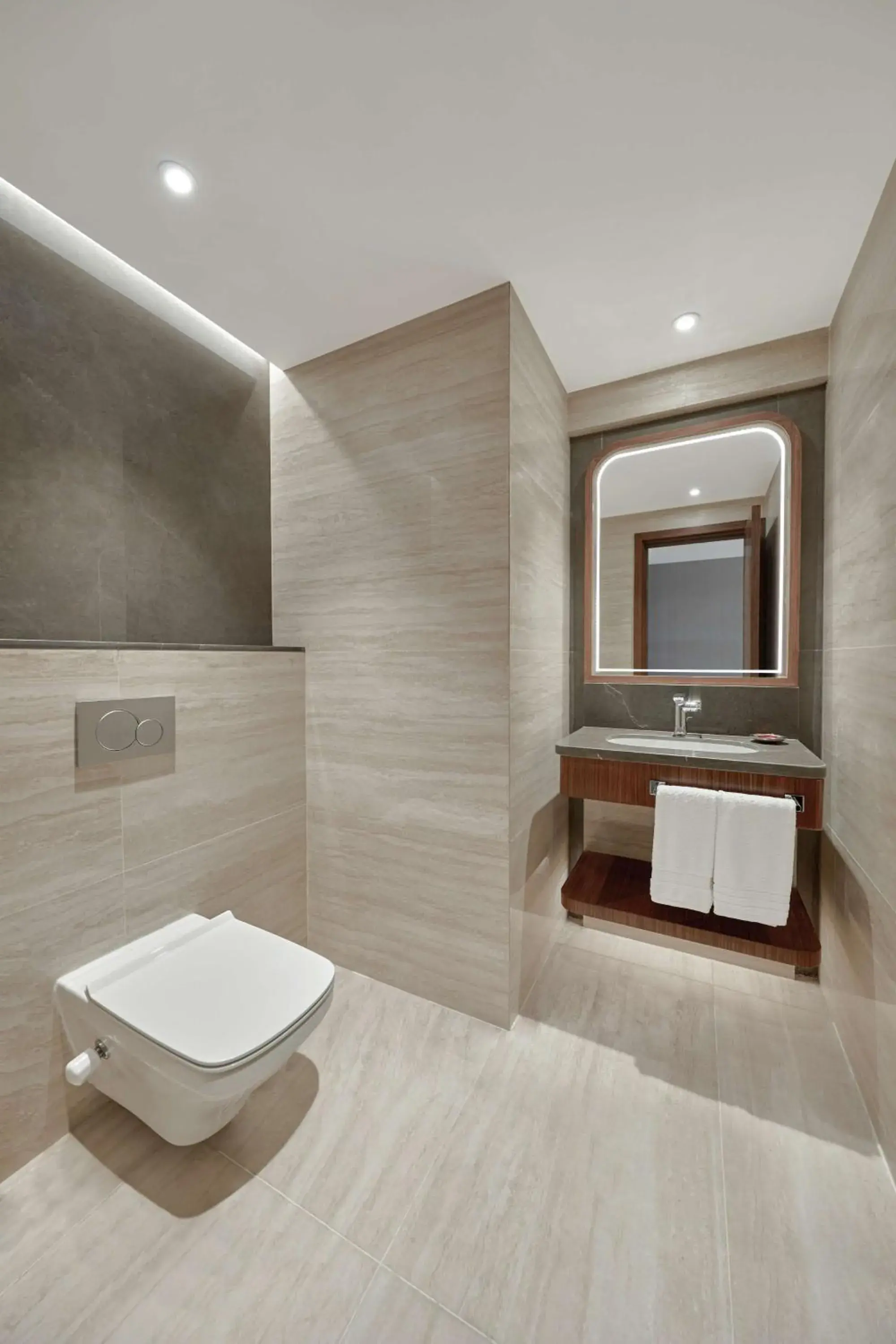 Deluxe King Suite with Nile View - Lounge Access in Sofitel Cairo Downtown Nile Deluxe King Suite with Nile View - Lounge Access in Sofitel Cairo Downtown Nile