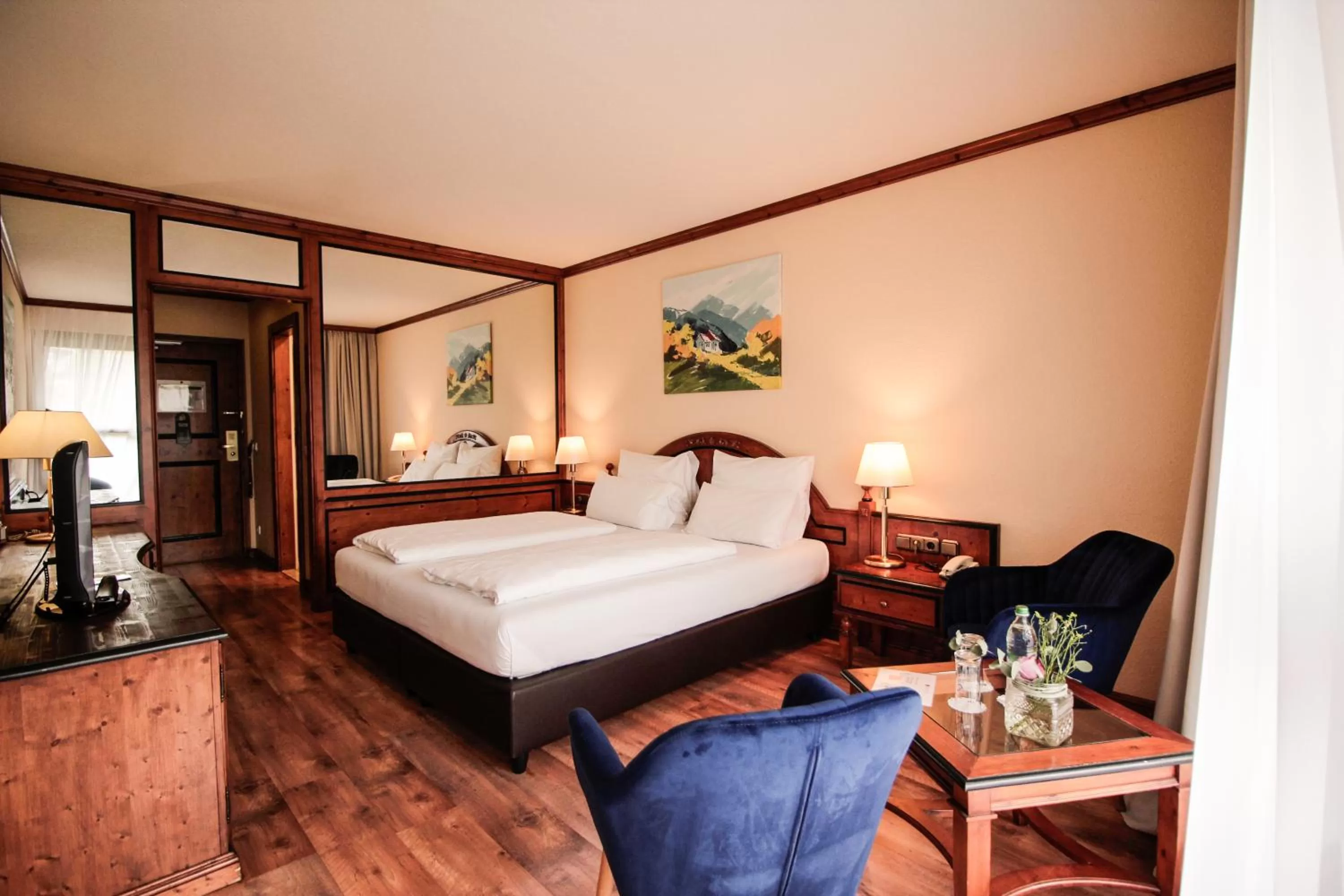 Double Room with Balcony in Riessersee Hotel