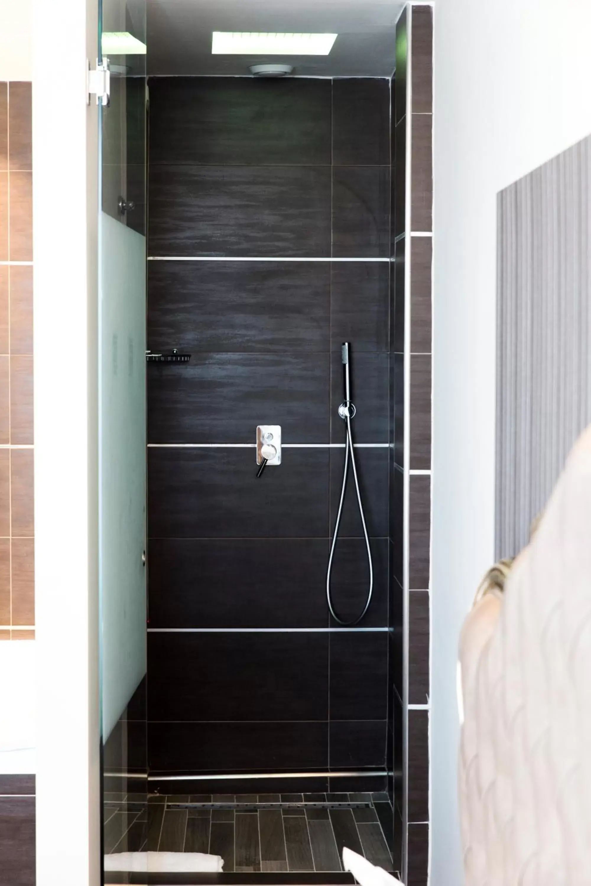 Shower, Bathroom in Hotel Datini