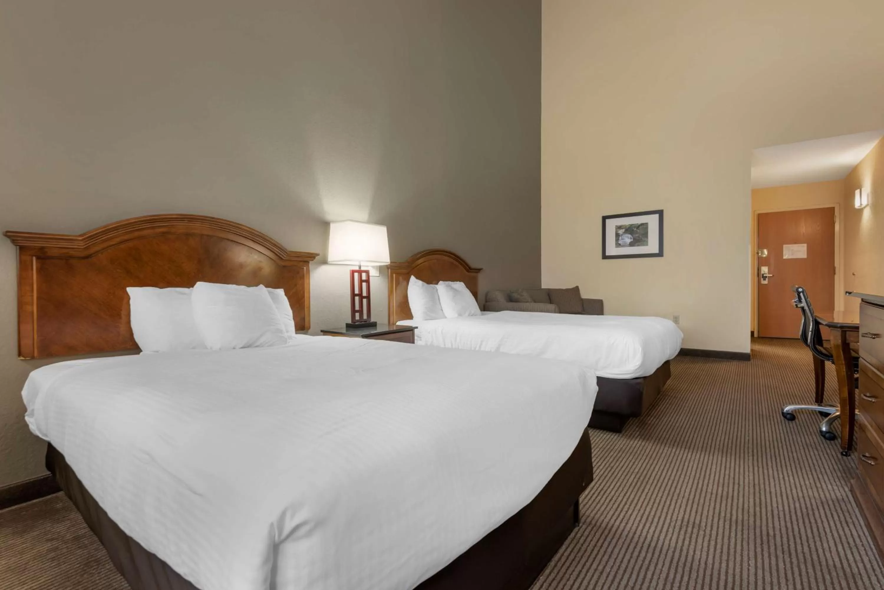 Bedroom, Bed in Best Western University Inn