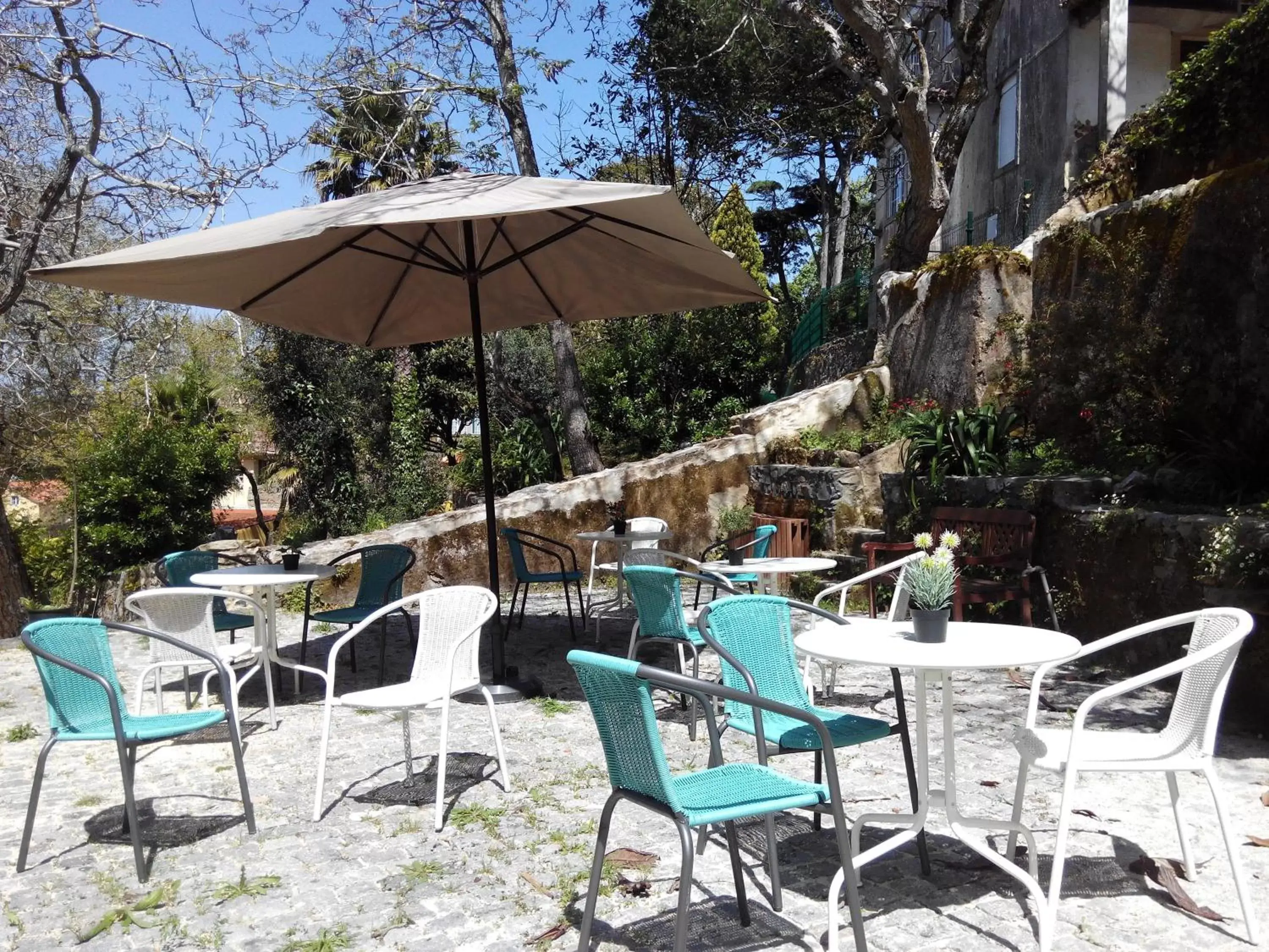 Balcony/Terrace, Restaurant/Places to Eat in Guest House Villa dos Poetas