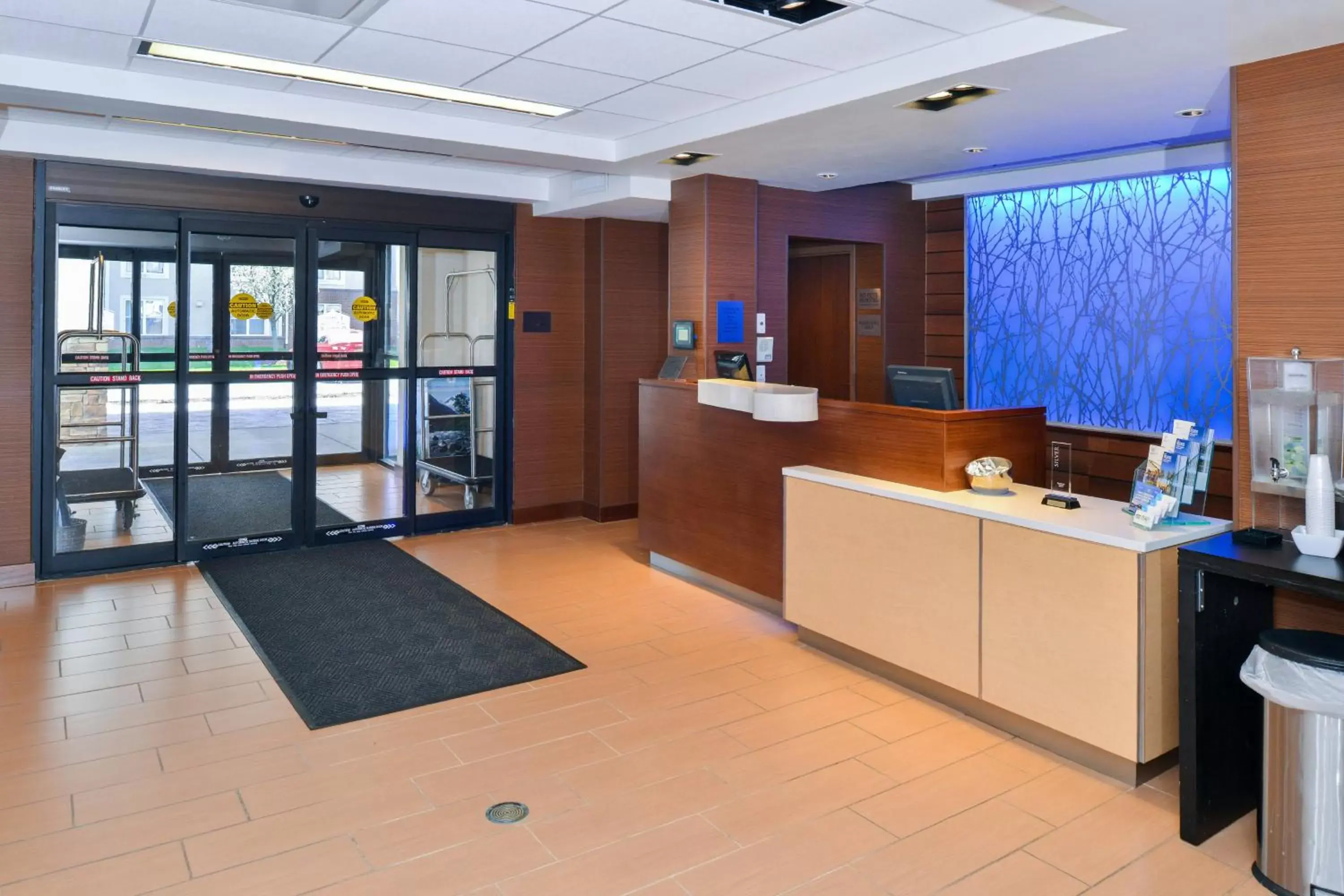 Property building, Lobby/Reception in Fairfield Inn and Suites by Marriott Rochester West/Greece