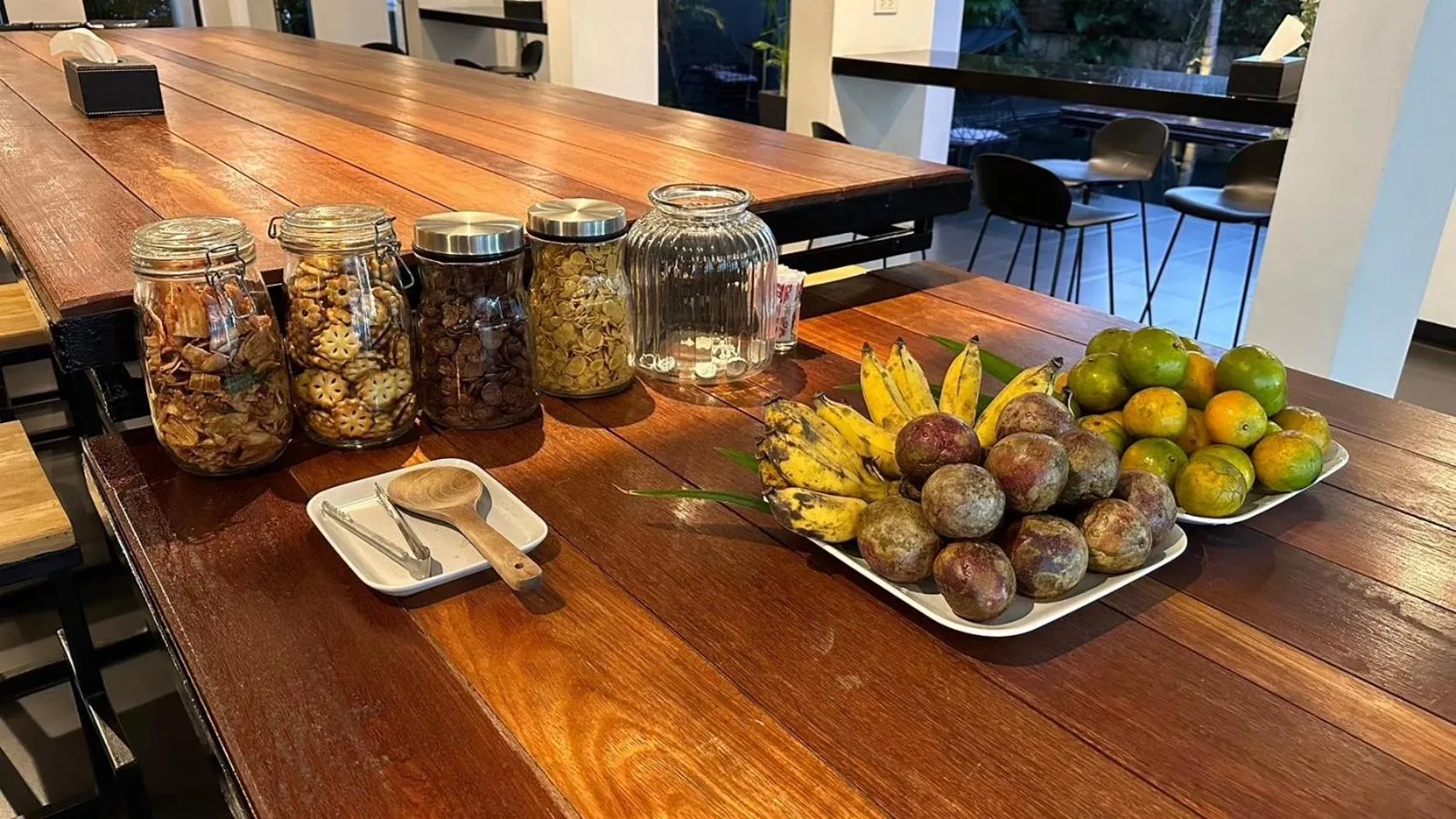 Food and drinks in iSilver Hotel