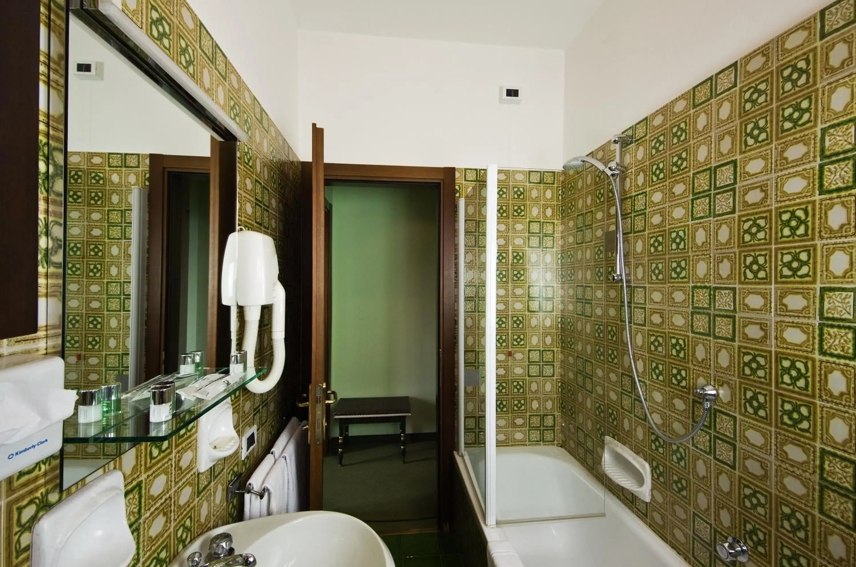 Bathroom in Hotel Città Dei Mille