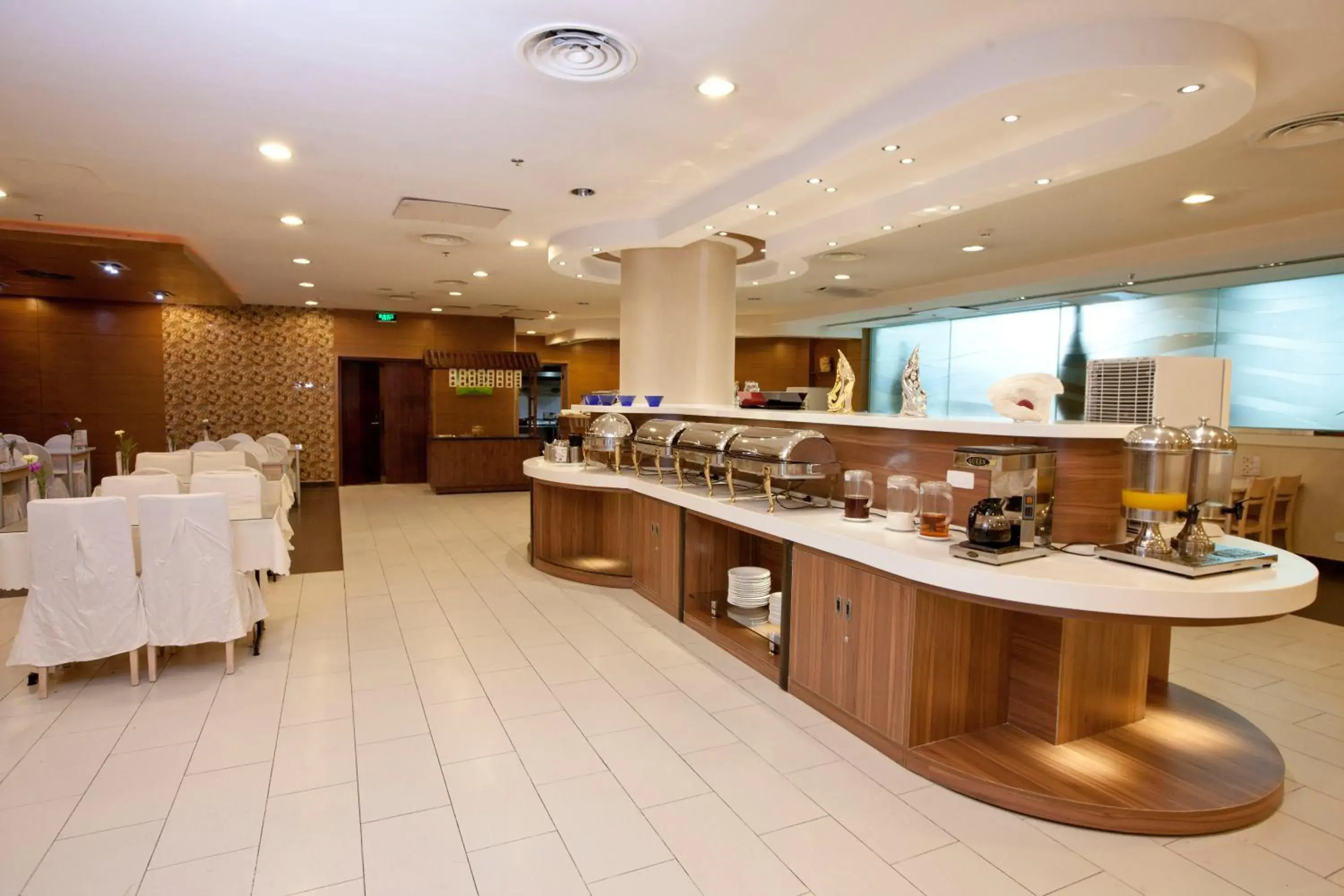 Restaurant/places to eat in Somerset Olympic Tower Tianjin Restaurant/places to eat in Somerset Olympic Tower Tianjin
