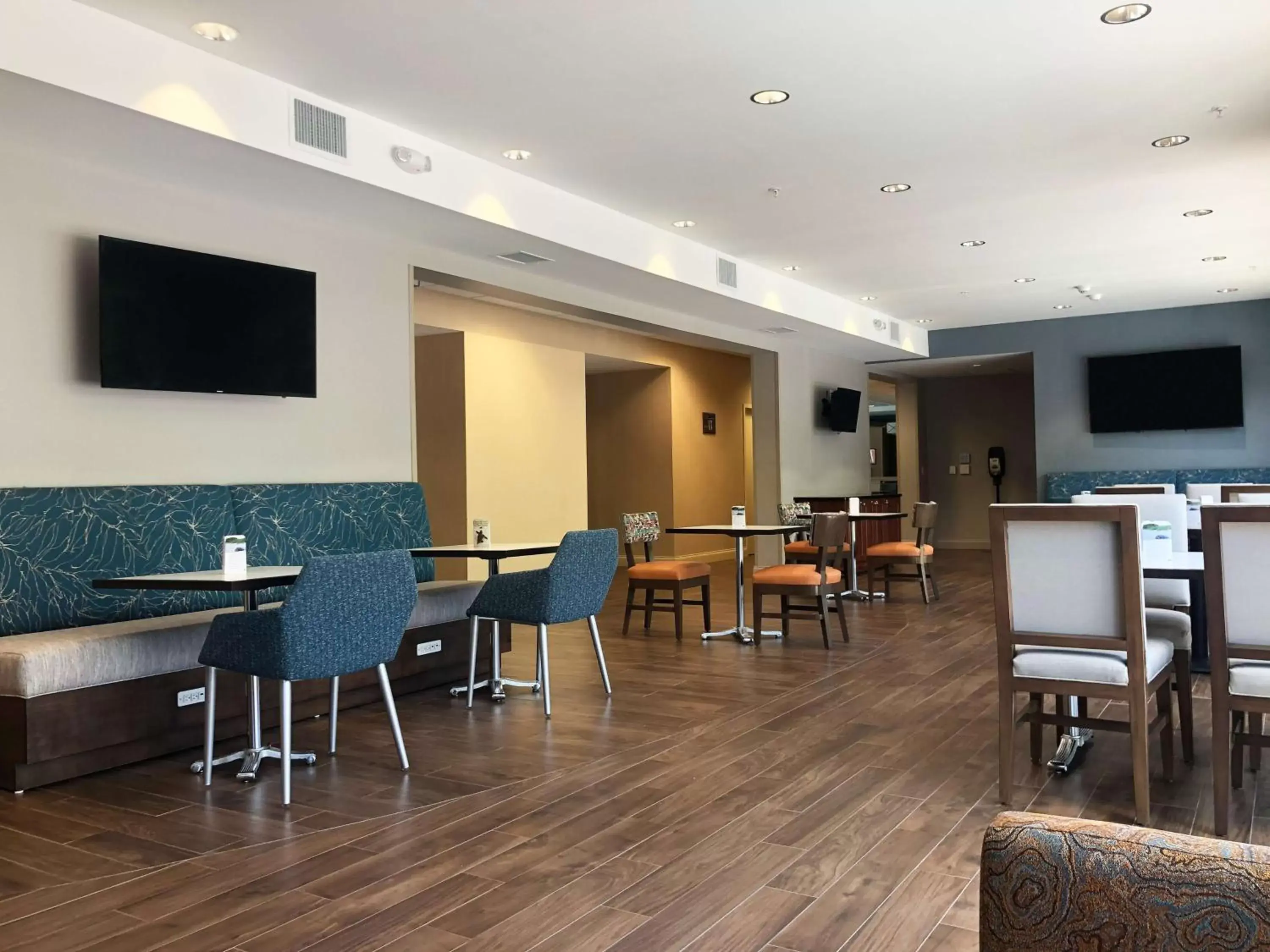 Meeting/conference room, Dining Area in Hampton Inn Cocoa Beach