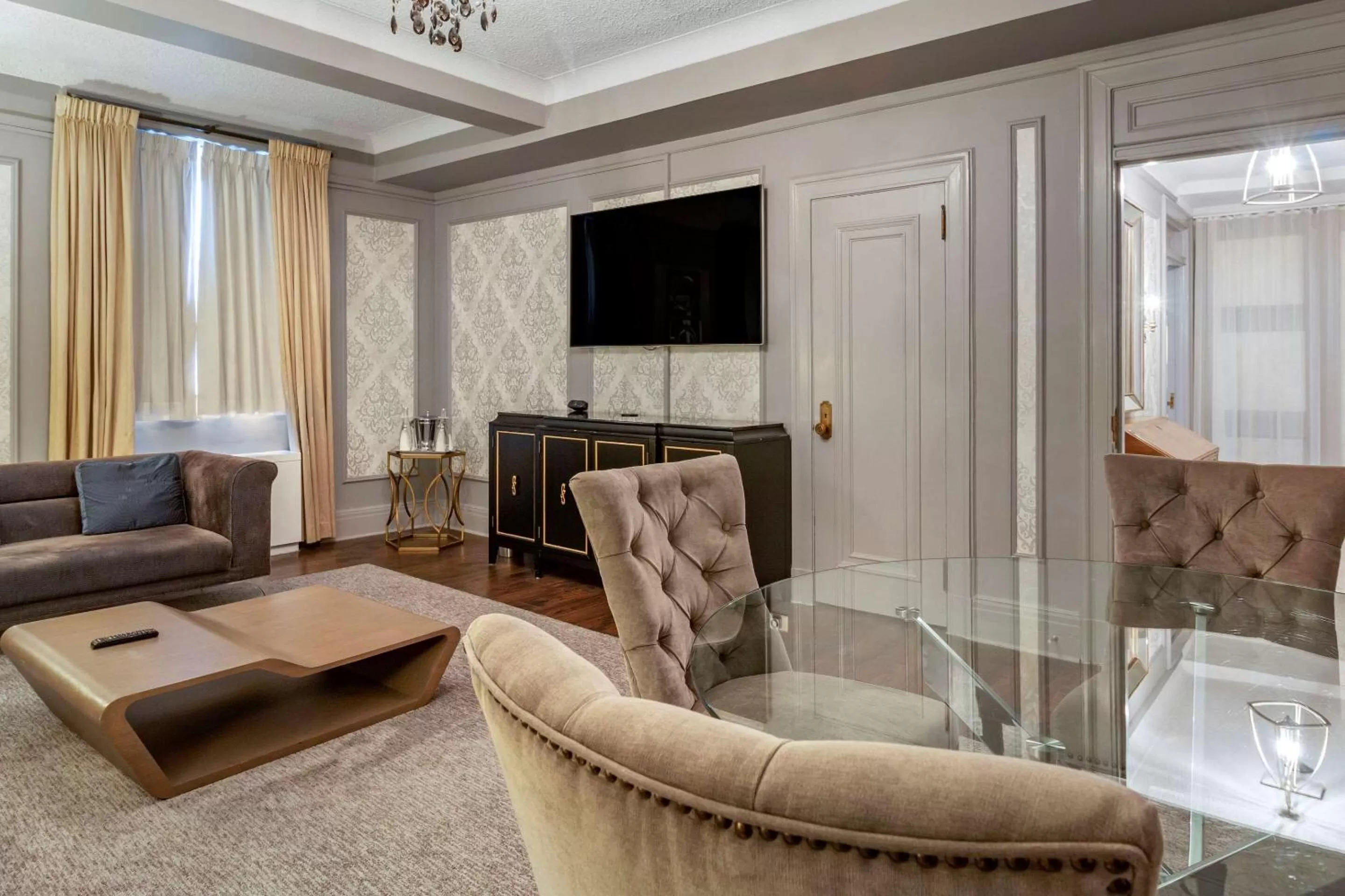 Photo of the whole room in The Fort Garry Hotel, Spa and Conference Centre, an Ascend Collection Hotel