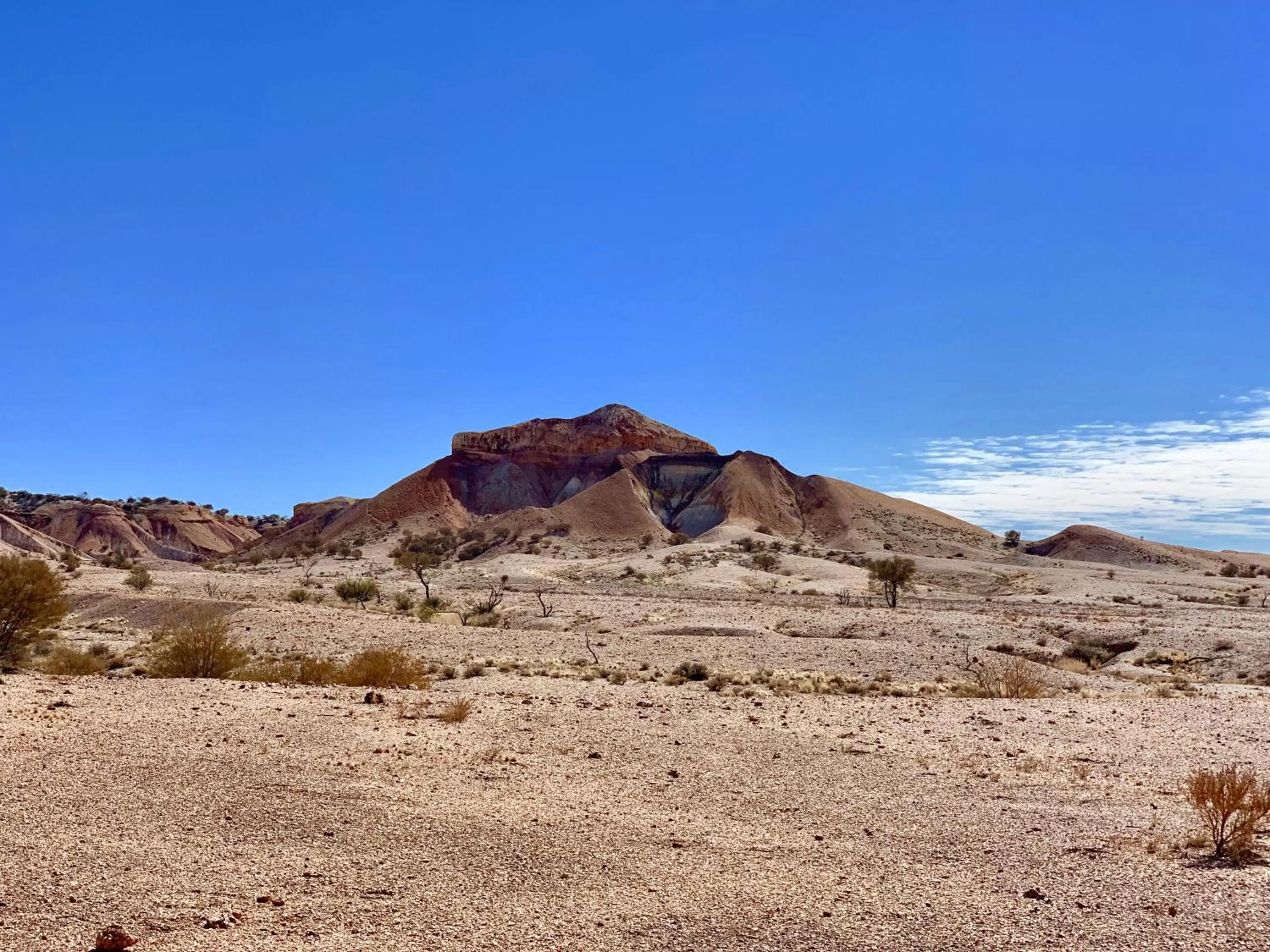 Natural landscape in Opal Inn Hotel, Motel, Caravan Park